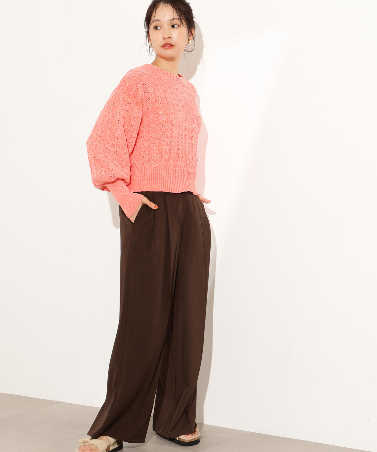 モールアイレットニット