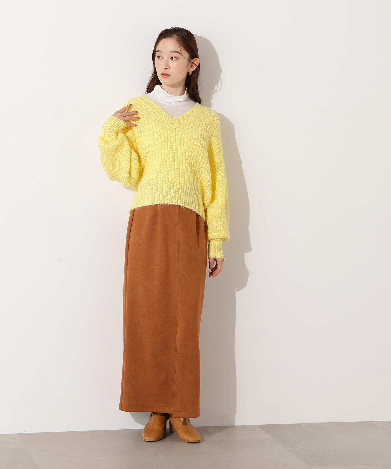 【岸本セシルさん着用】Vネックオーバーニット