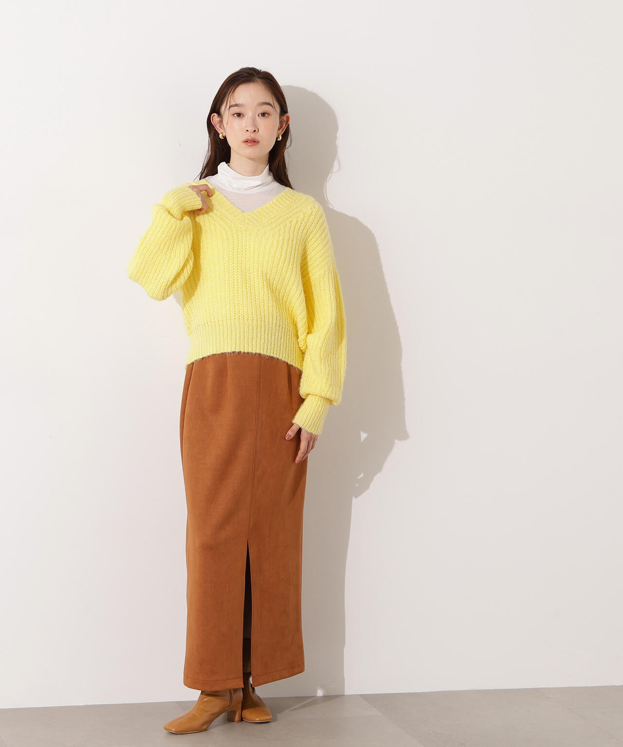 【岸本セシルさん着用】Vネックオーバーニット