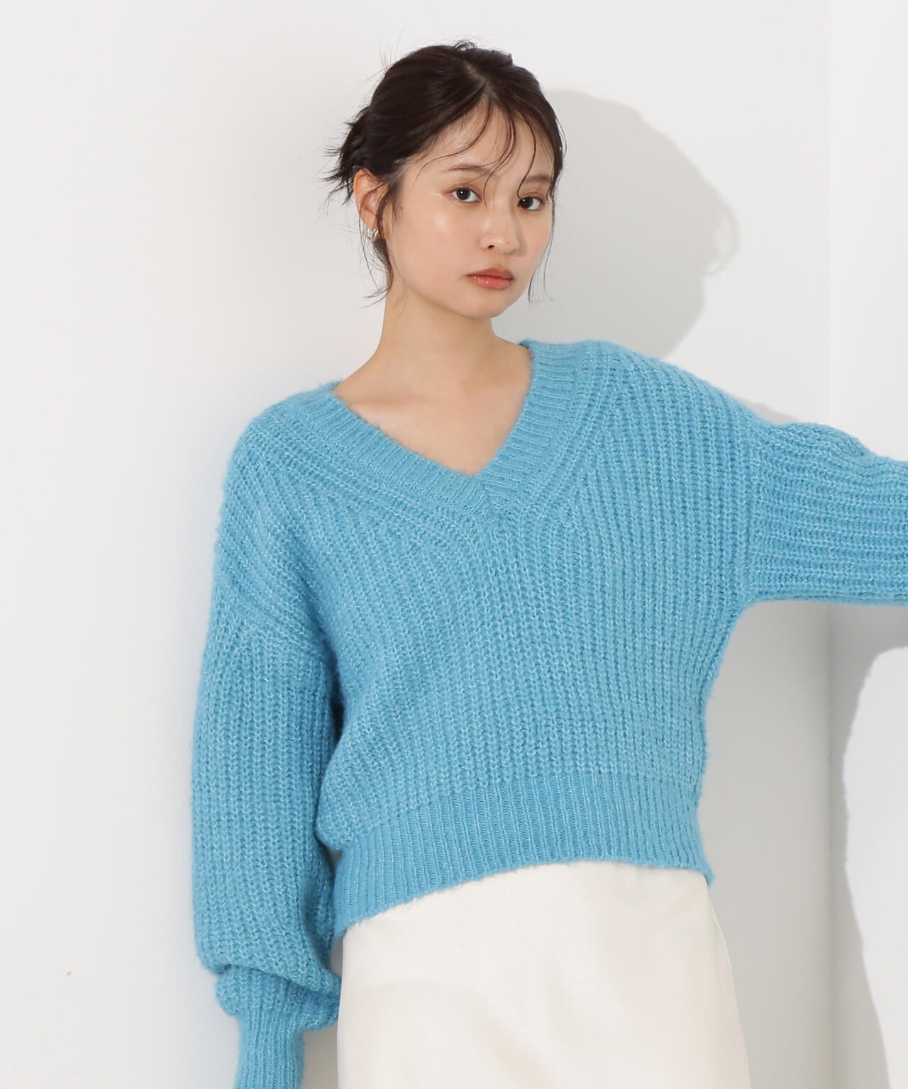 【岸本セシルさん着用】Vネックオーバーニット