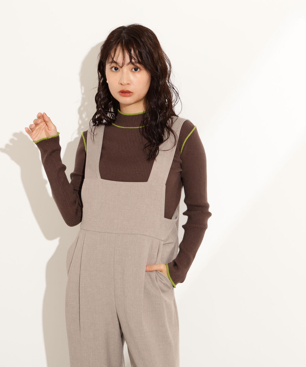 【岸本セシルさん着用】ラインモックネックニット