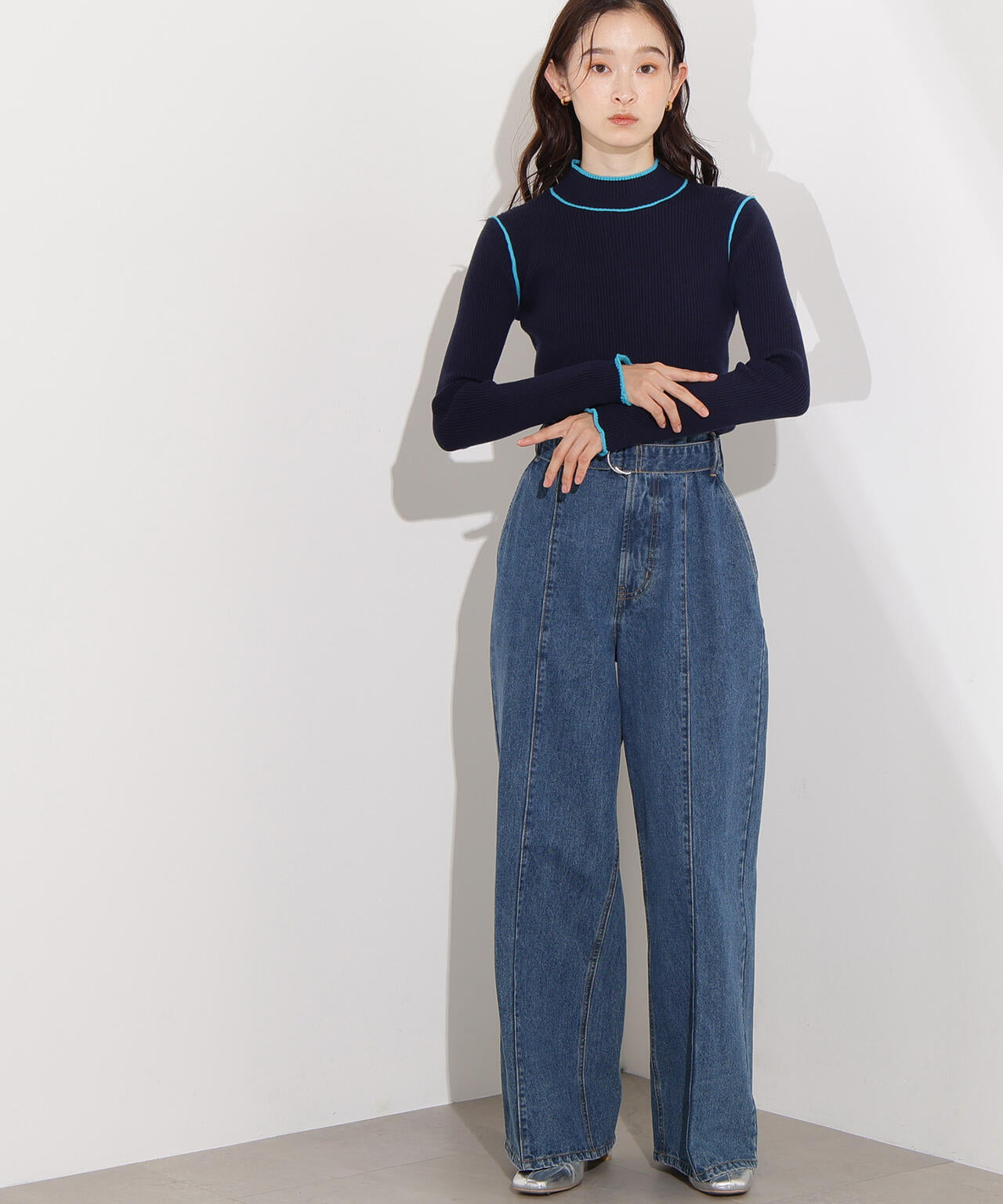 【岸本セシルさん着用】ラインモックネックニット