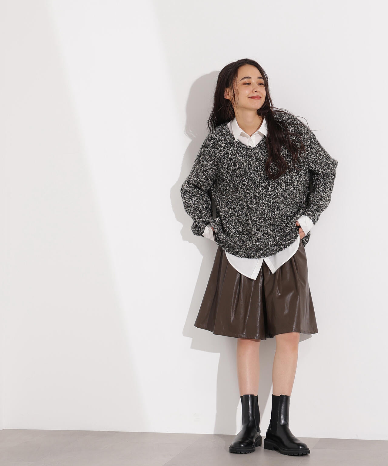 【岸本セシルさん着用】メランジVネックニット