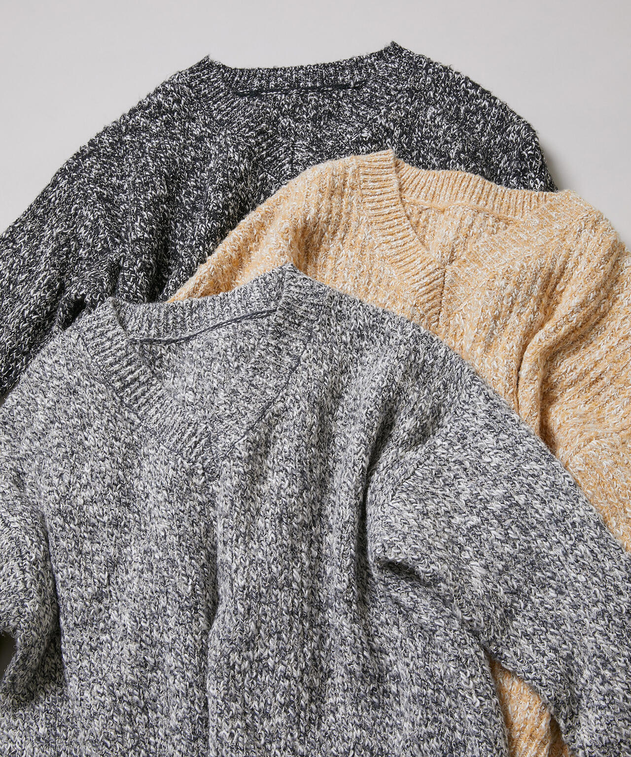 【岸本セシルさん着用】メランジVネックニット