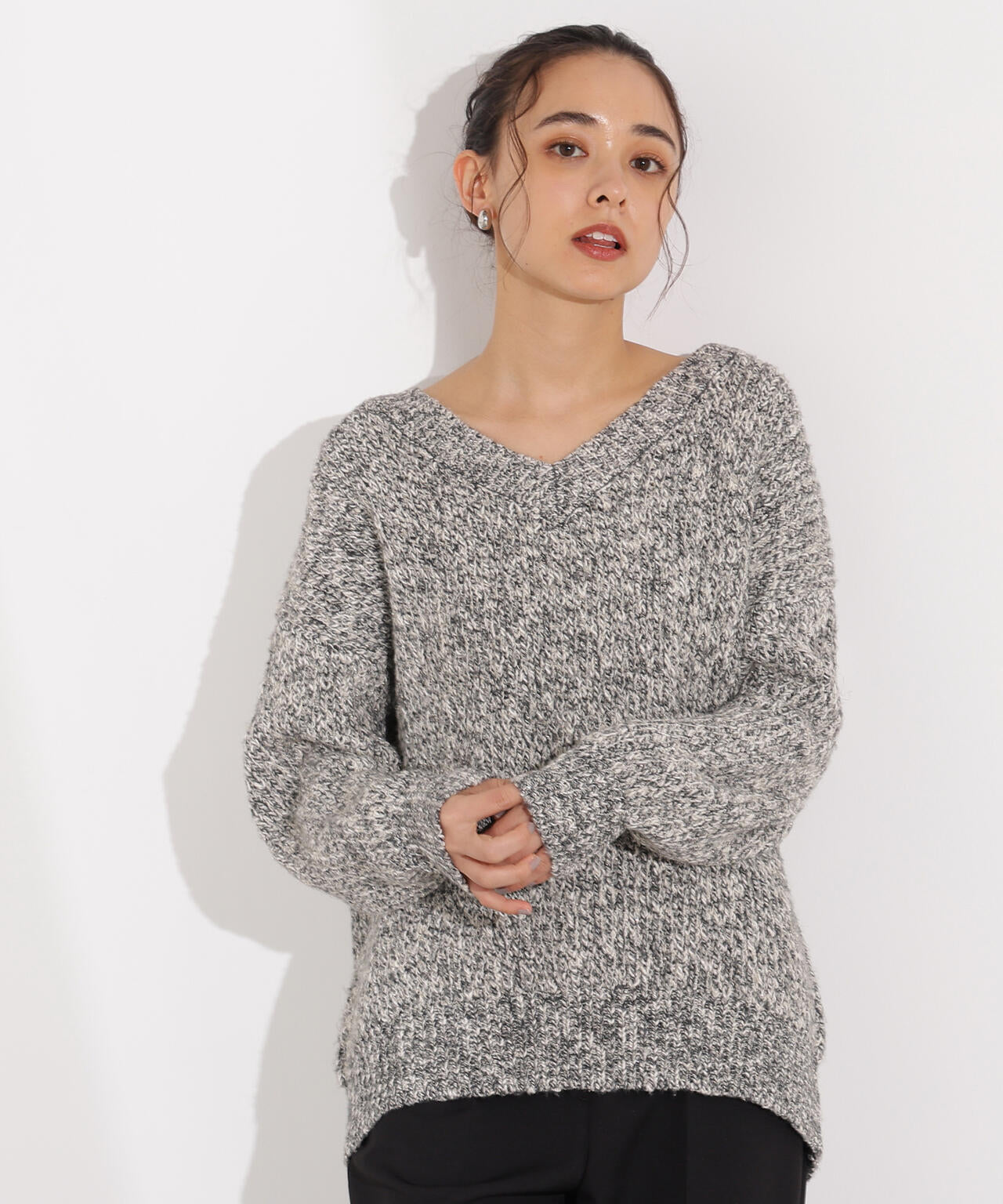 【岸本セシルさん着用】メランジVネックニット