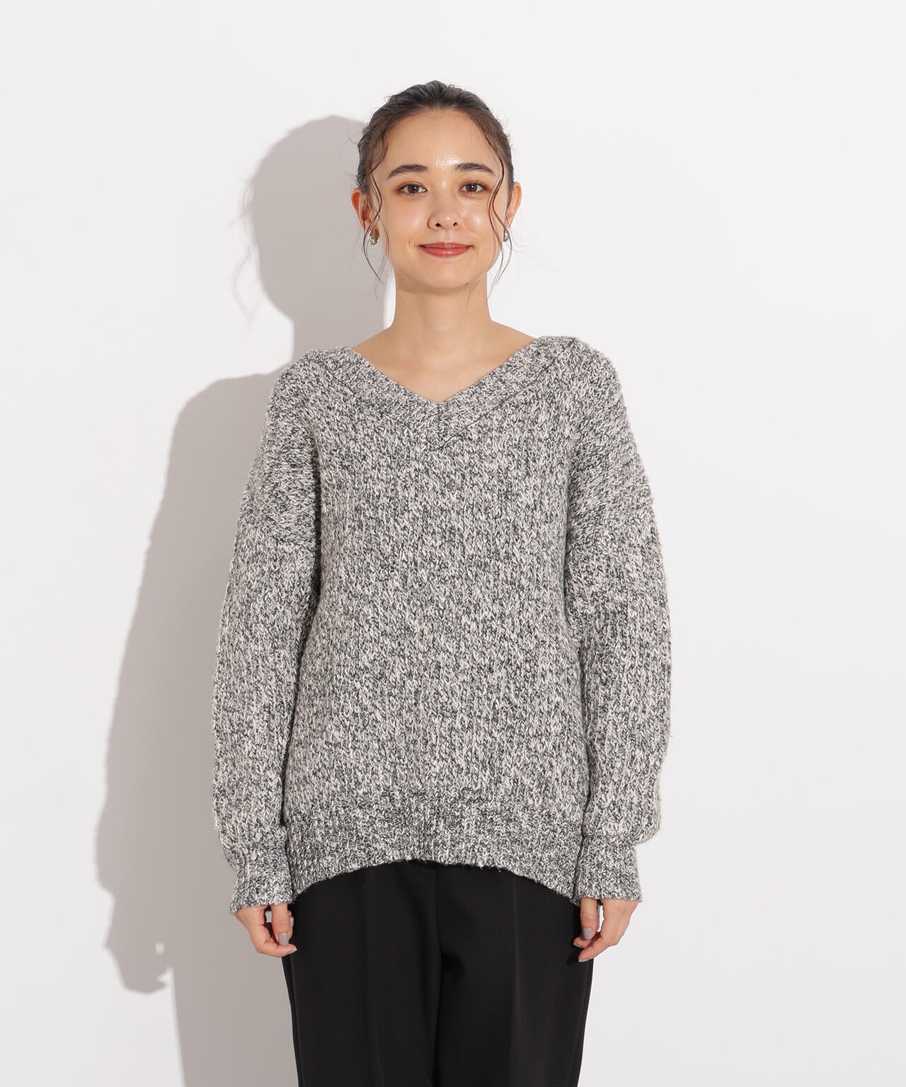 【岸本セシルさん着用】メランジVネックニット