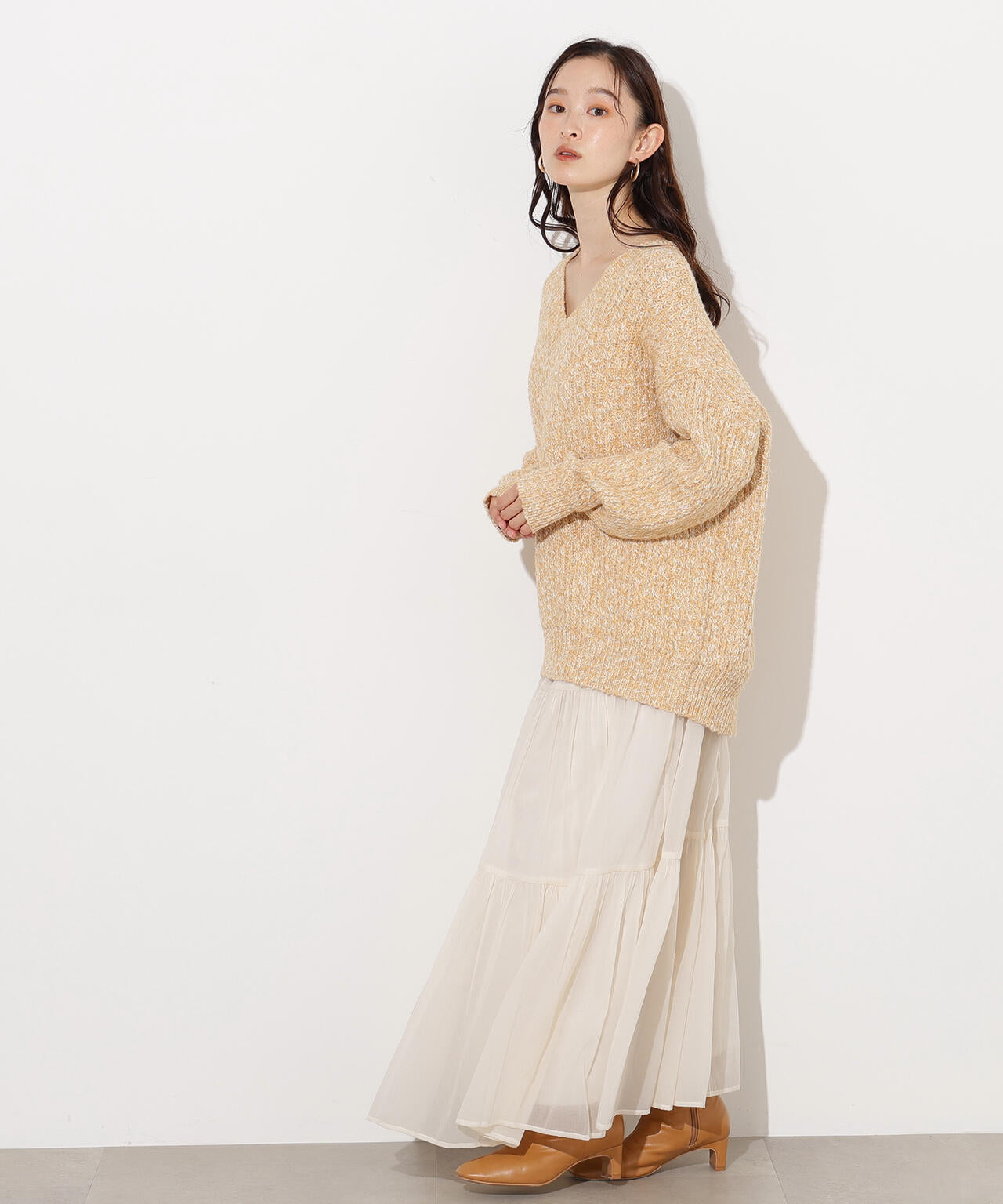 【岸本セシルさん着用】メランジVネックニット