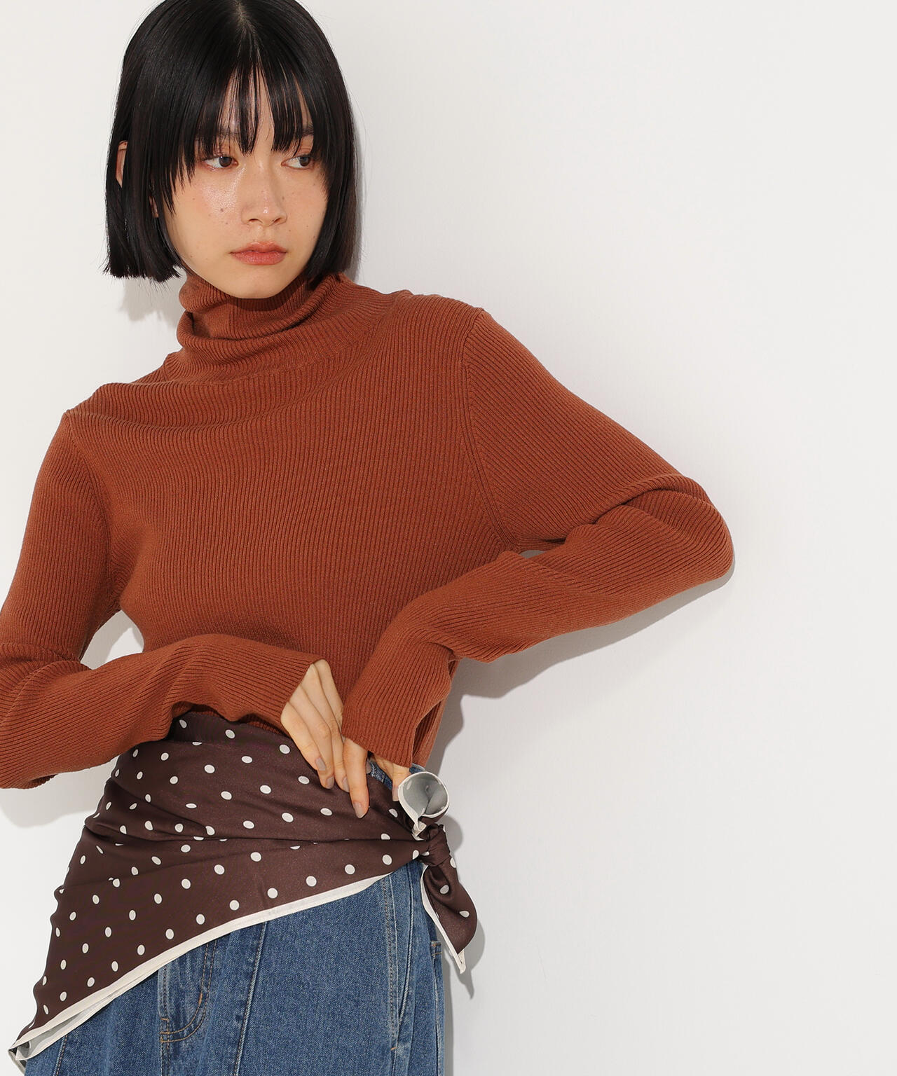 ベーシックタートルネックニット