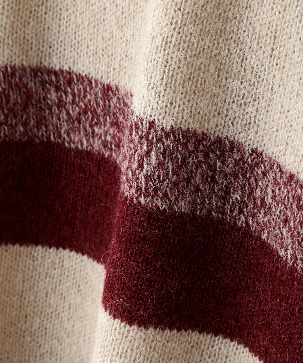 ヘアリーボーダーニット