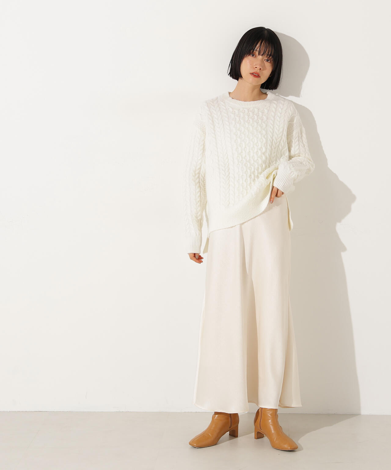 ベーシックケーブルニット