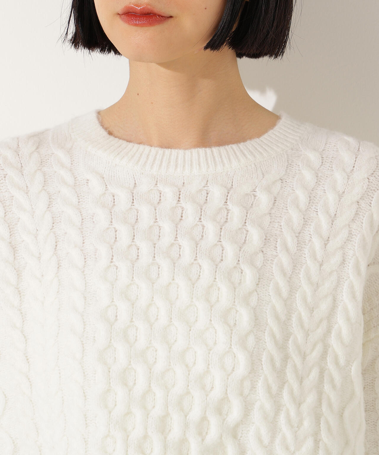 ベーシックケーブルニット