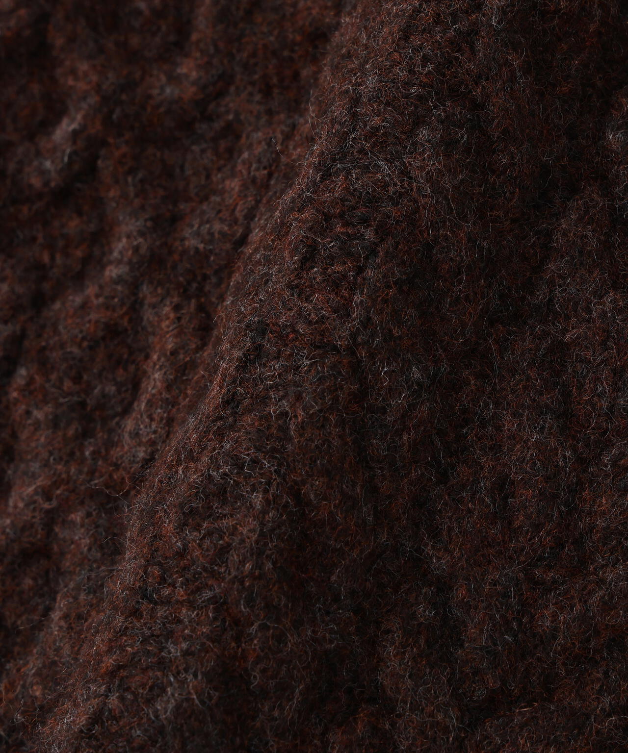 ベーシックケーブルニット