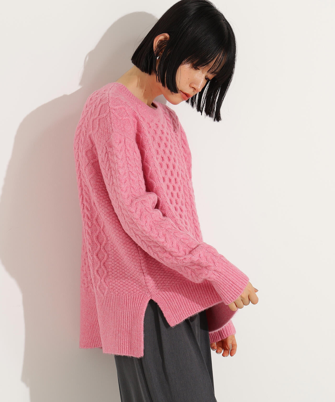 ベーシックケーブルニット