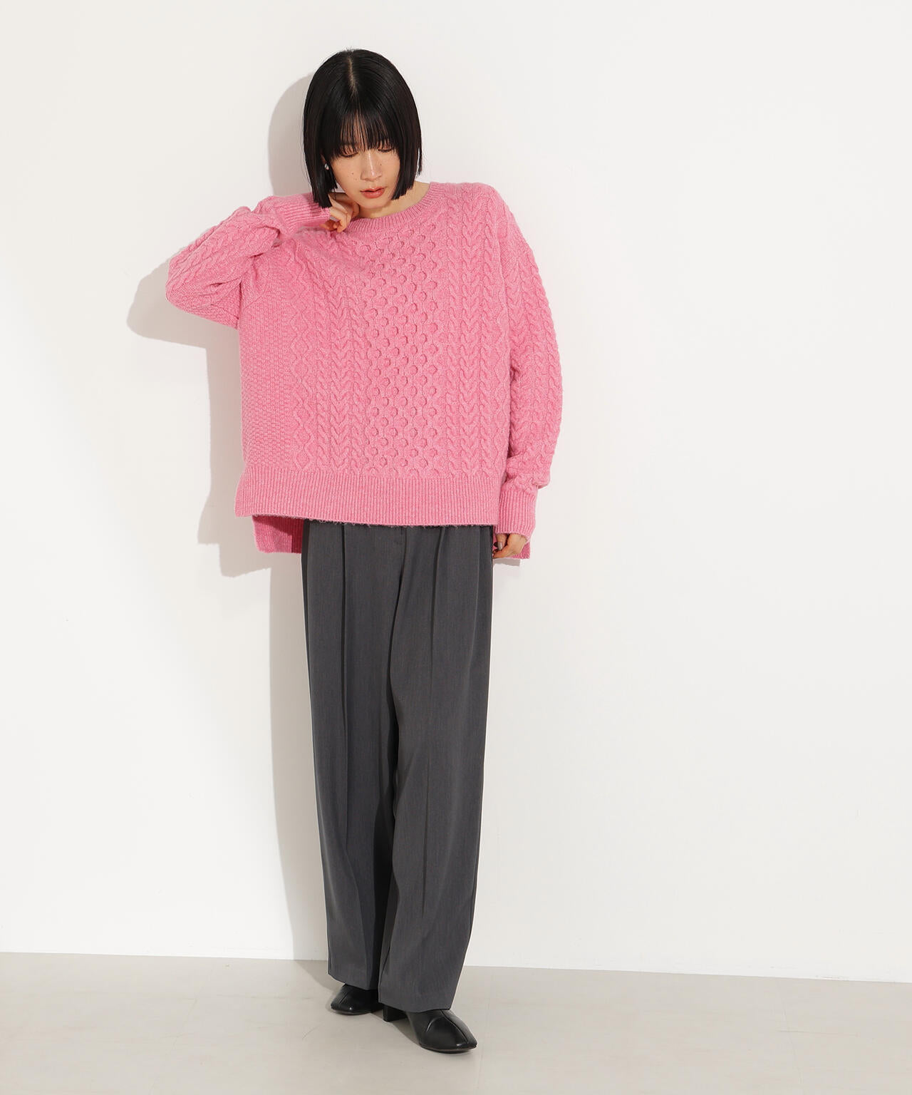 ベーシックケーブルニット