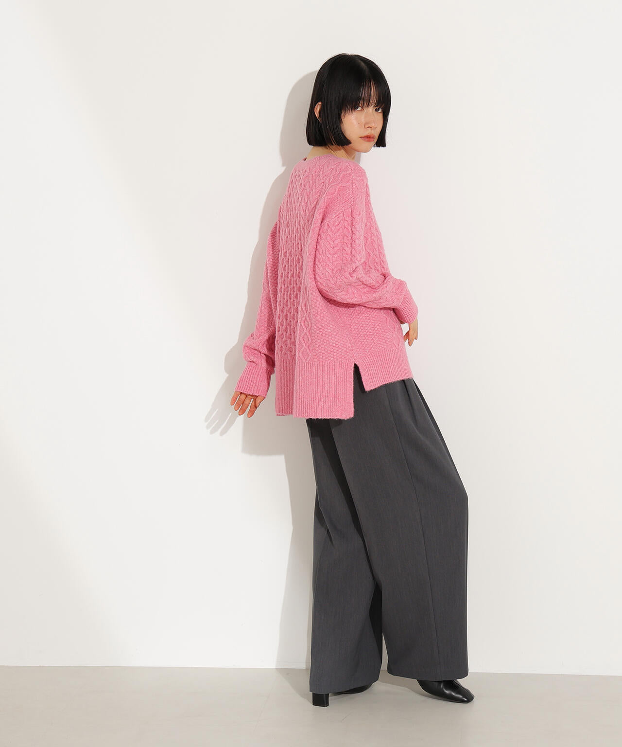 ベーシックケーブルニット