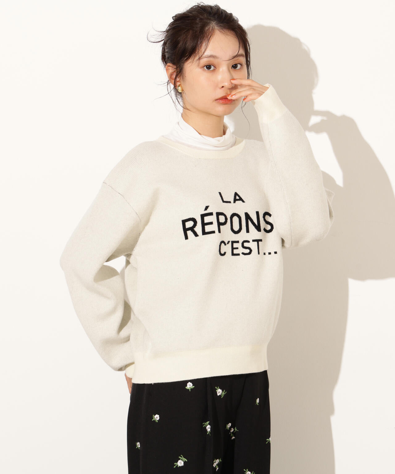 フレンチロゴジャガードニット