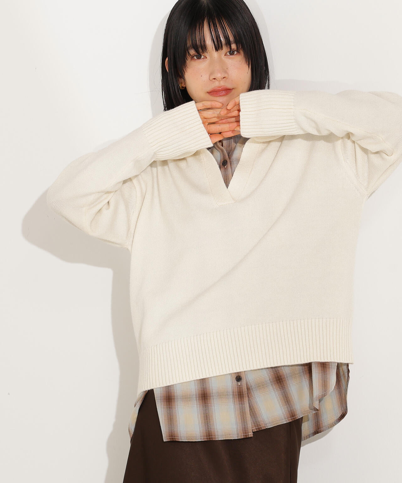 開襟ボクシーニット