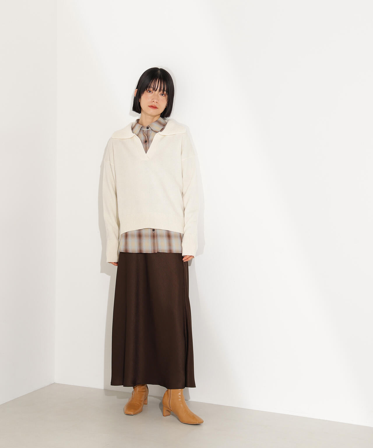 開襟ボクシーニット