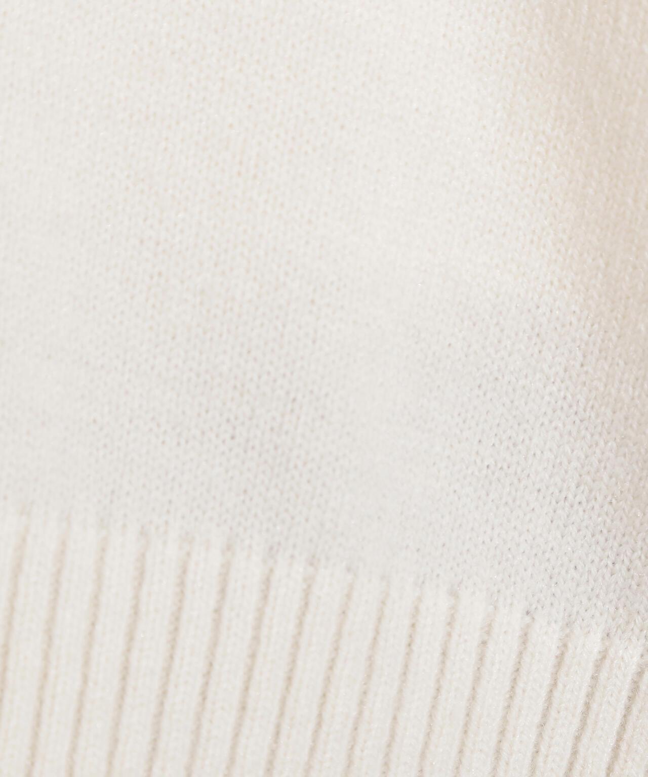 開襟ボクシーニット