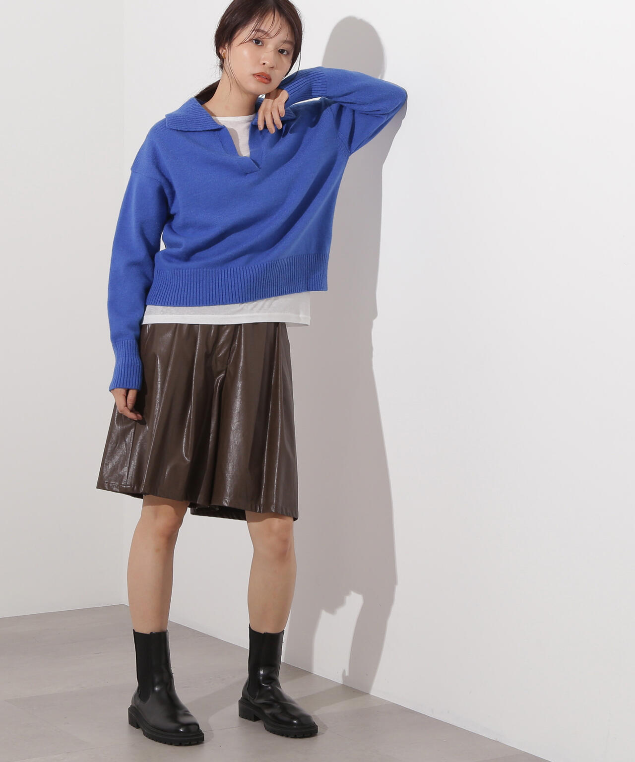 開襟ボクシーニット