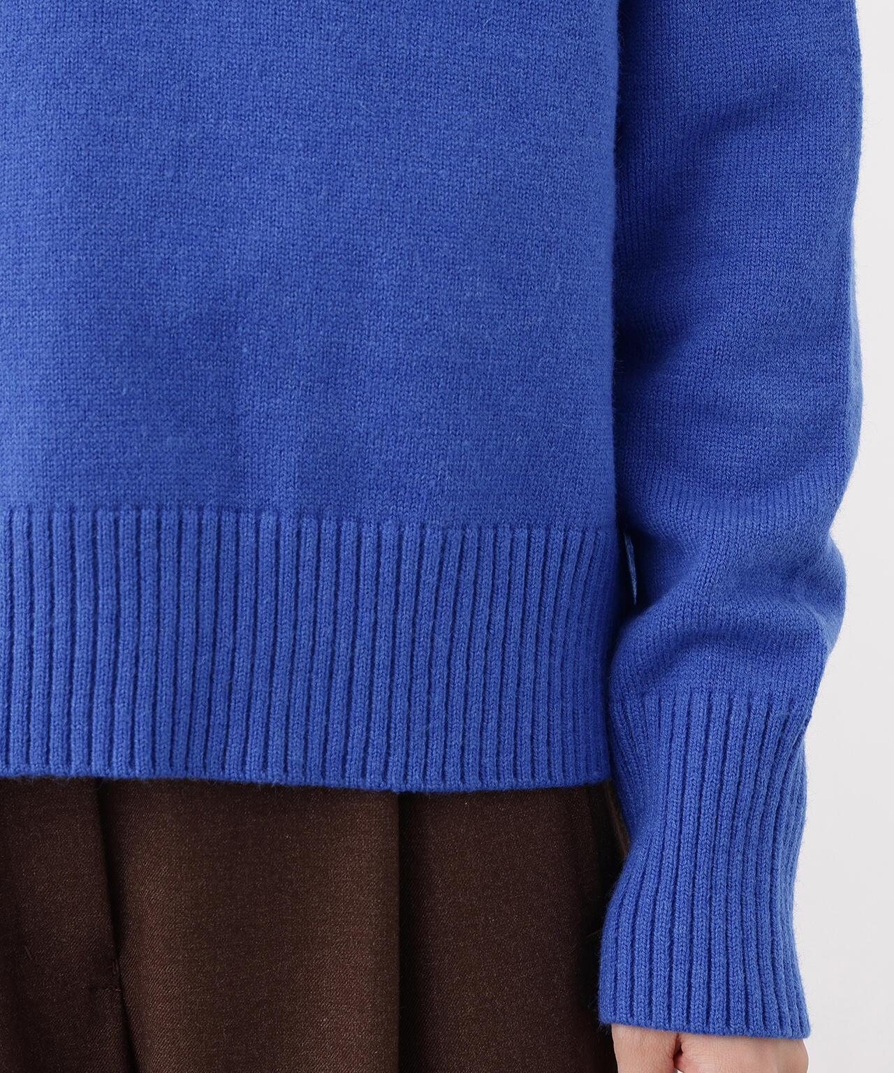 開襟ボクシーニット