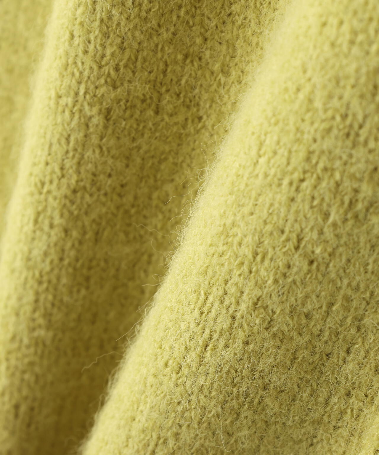 タートルネックオーバーニット