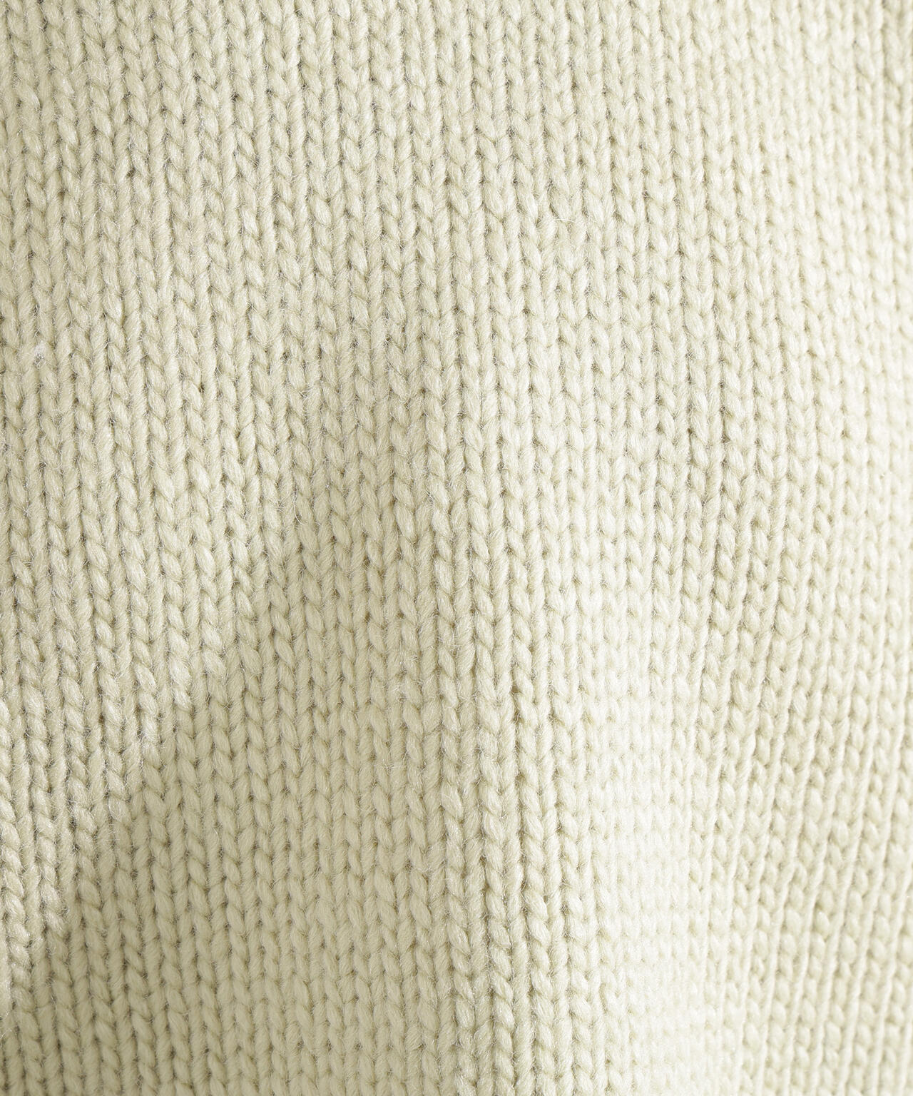 ミドルゲージフォルムニット