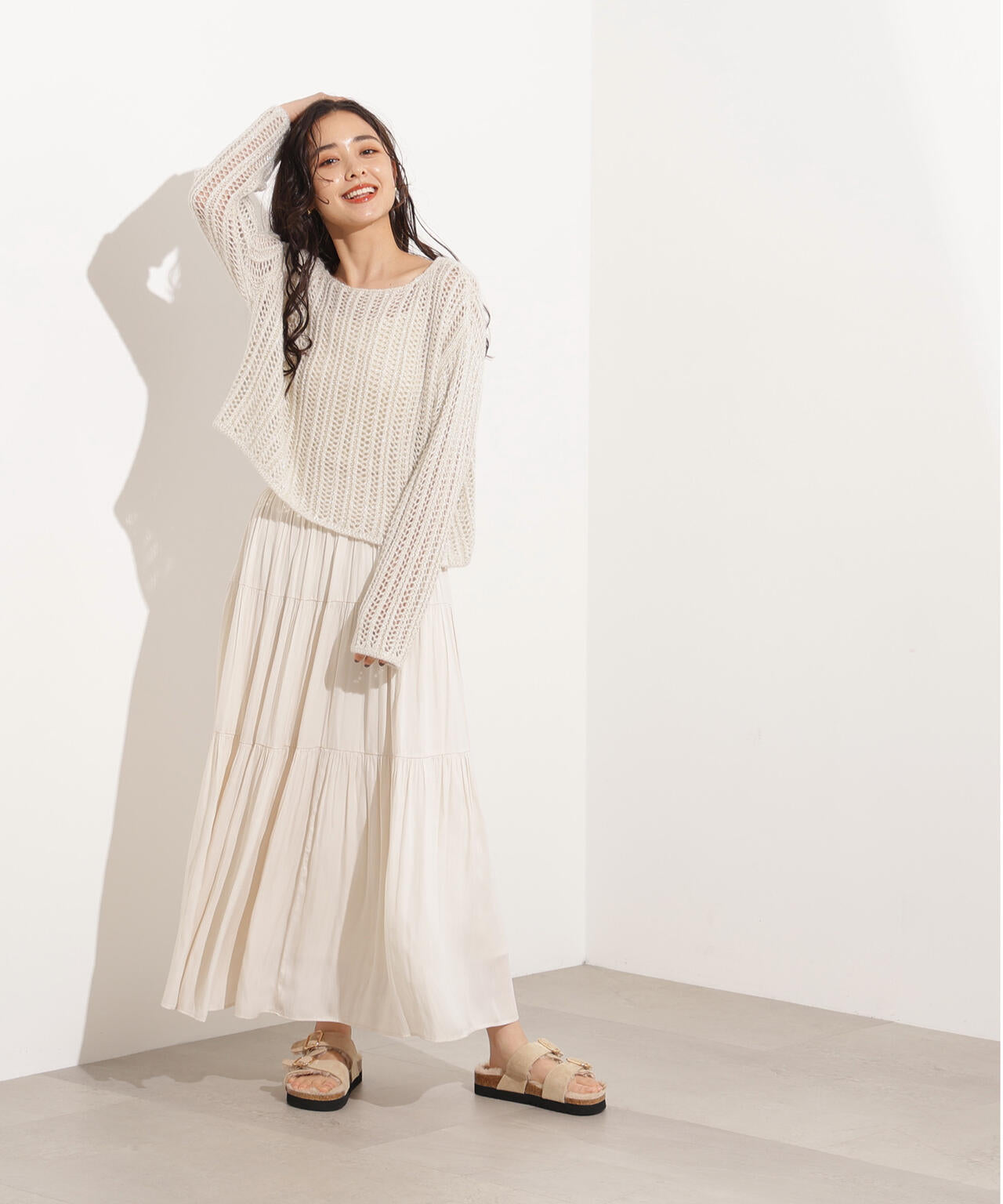 【小室安未さん着用】クロップド透かし編みニット