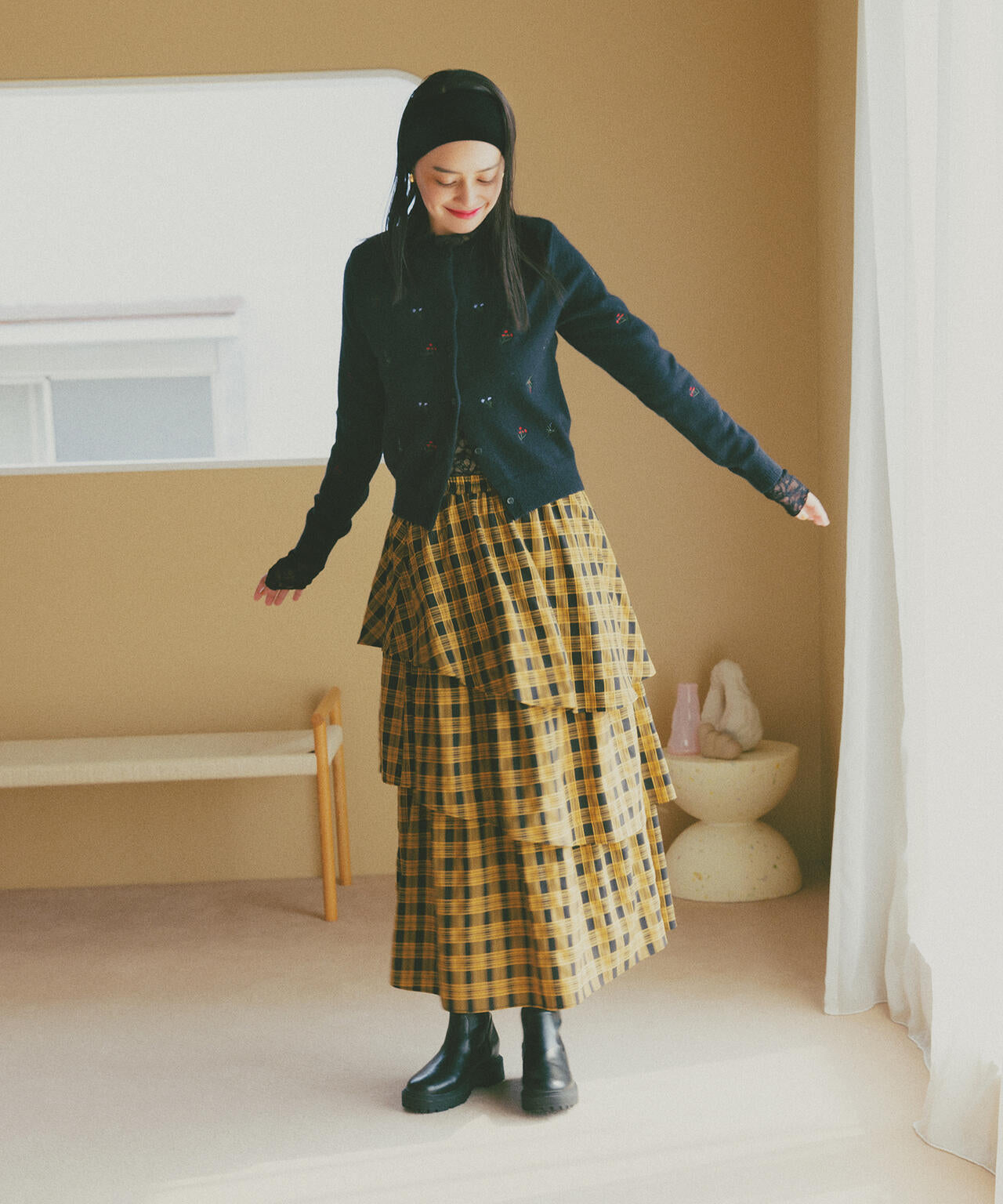 【岸本セシルさん着用】フラワー刺繍カーディガン