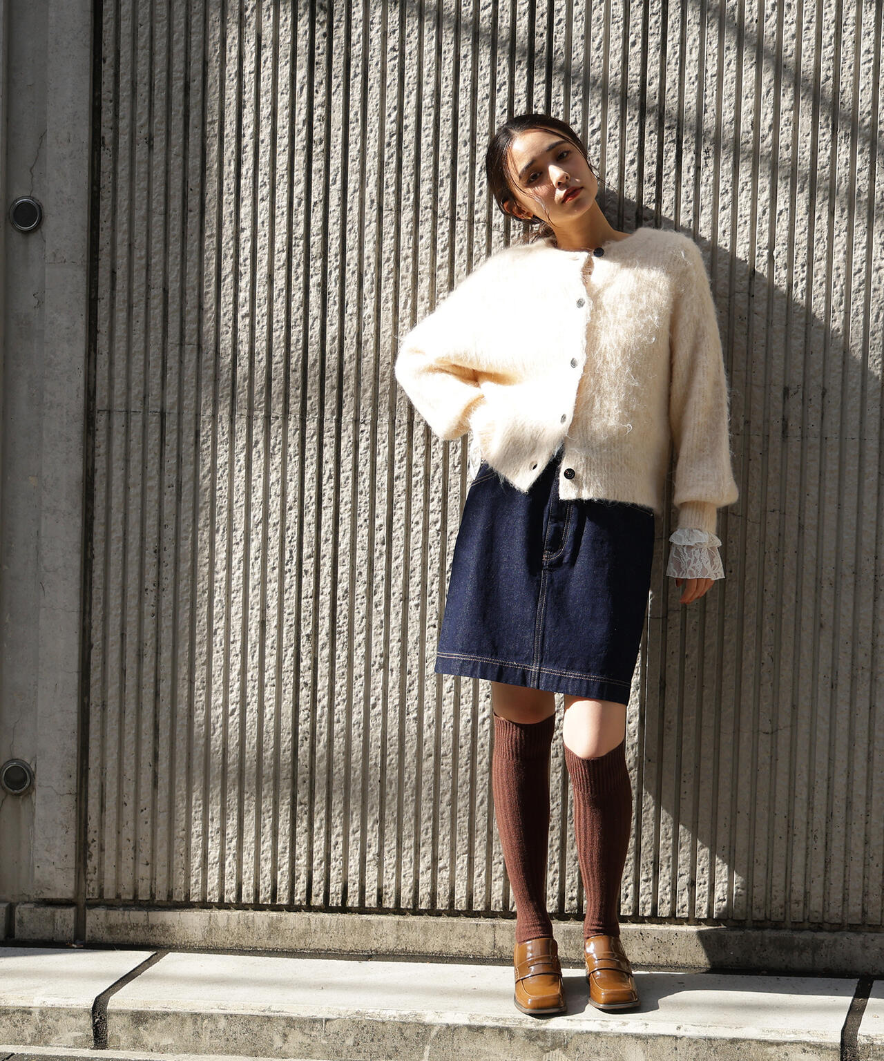 【岸本セシルさん着用】クルーネックフェザーカーディガン