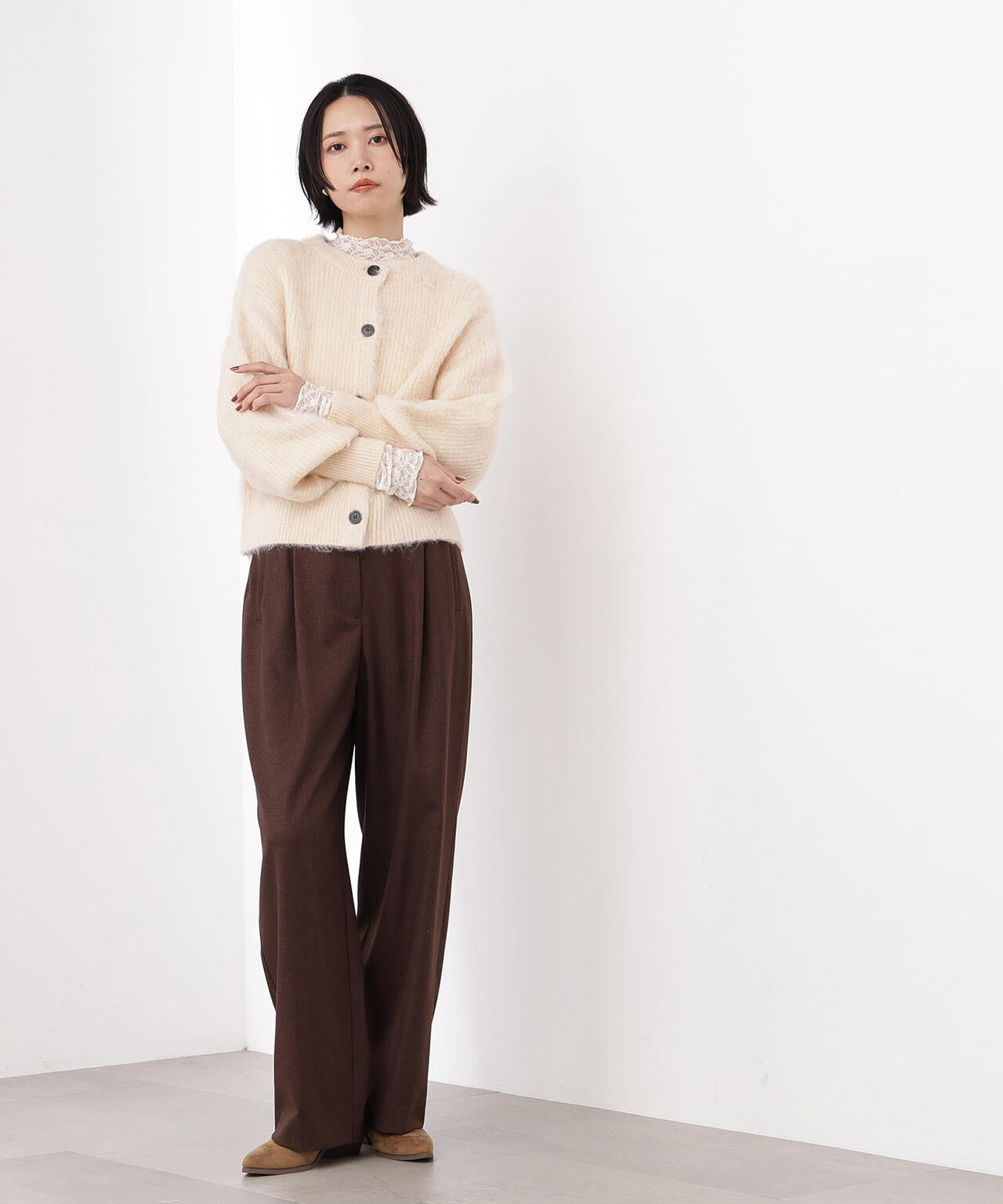 【岸本セシルさん着用】クルーネックフェザーカーディガン