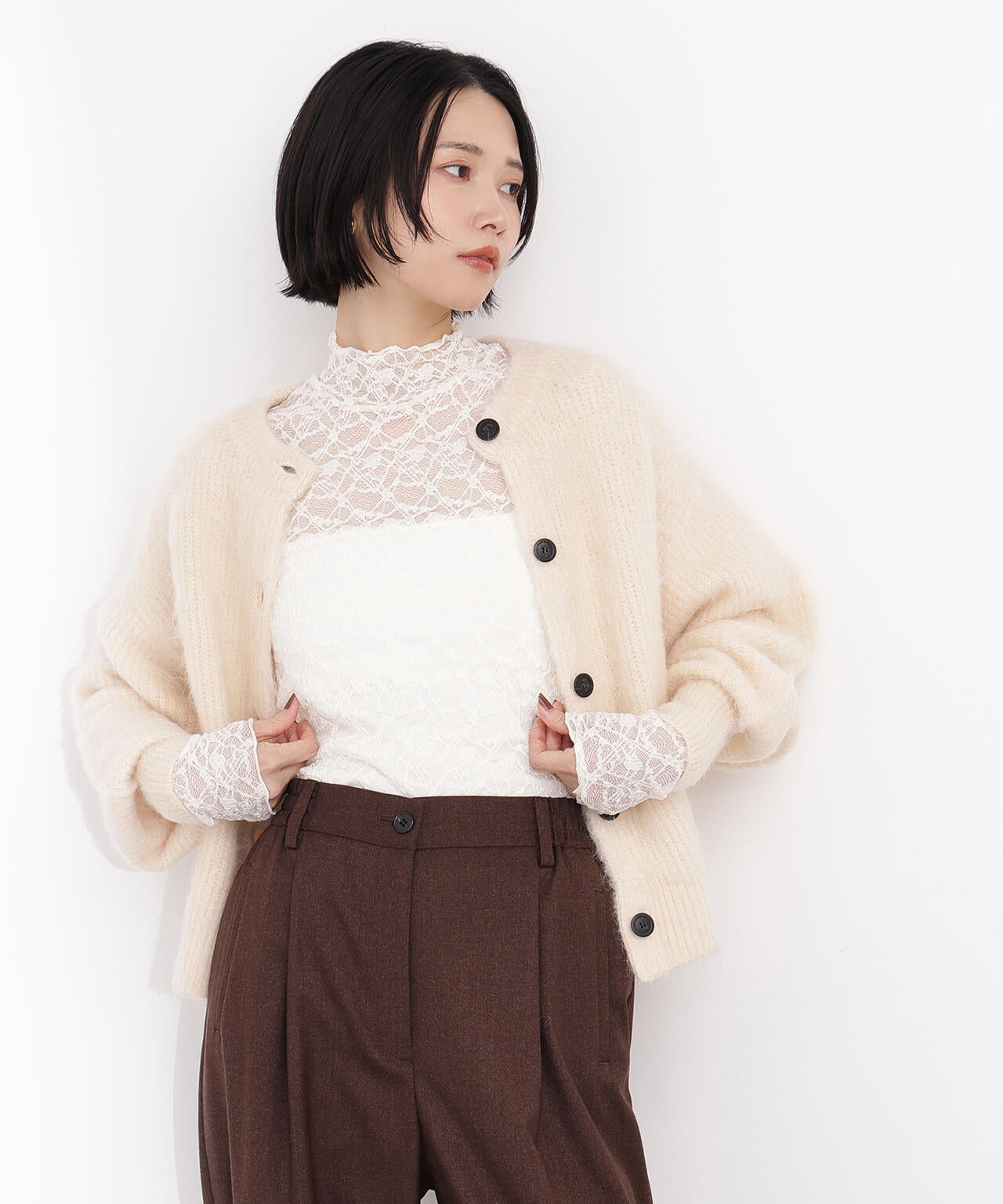 【岸本セシルさん着用】クルーネックフェザーカーディガン