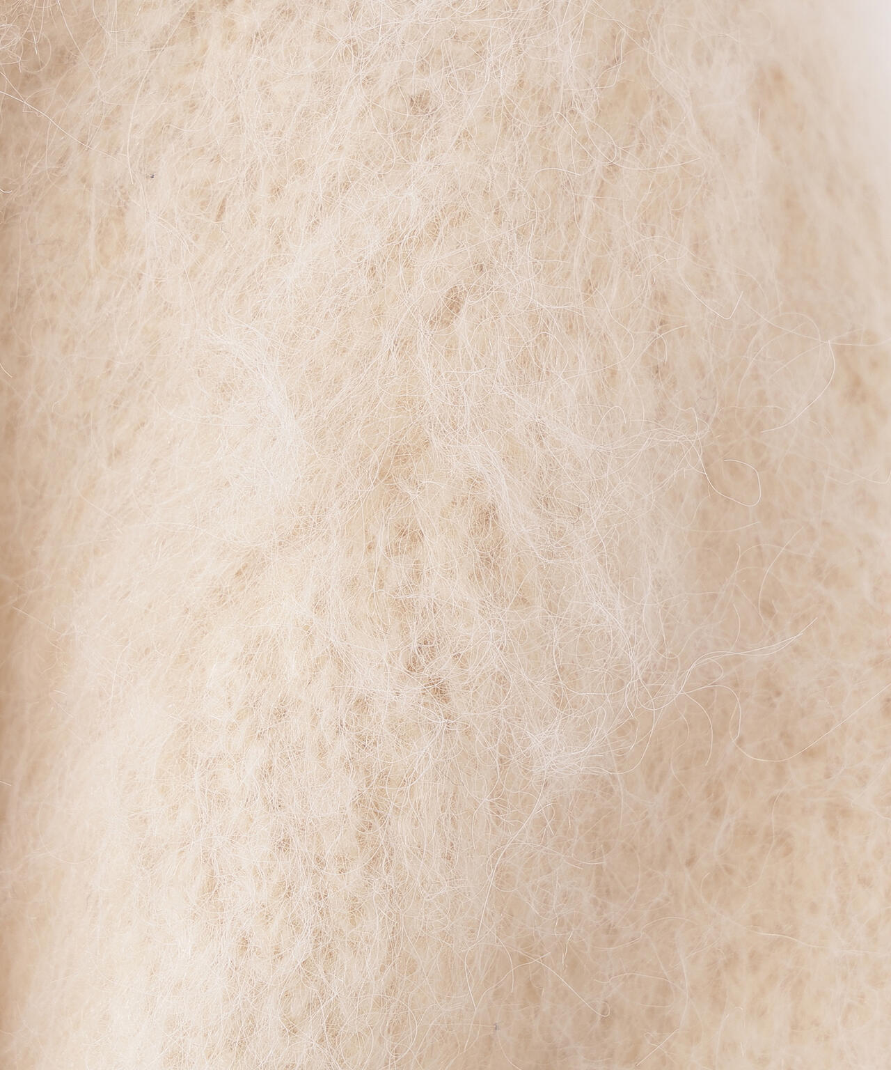 【岸本セシルさん着用】クルーネックフェザーカーディガン