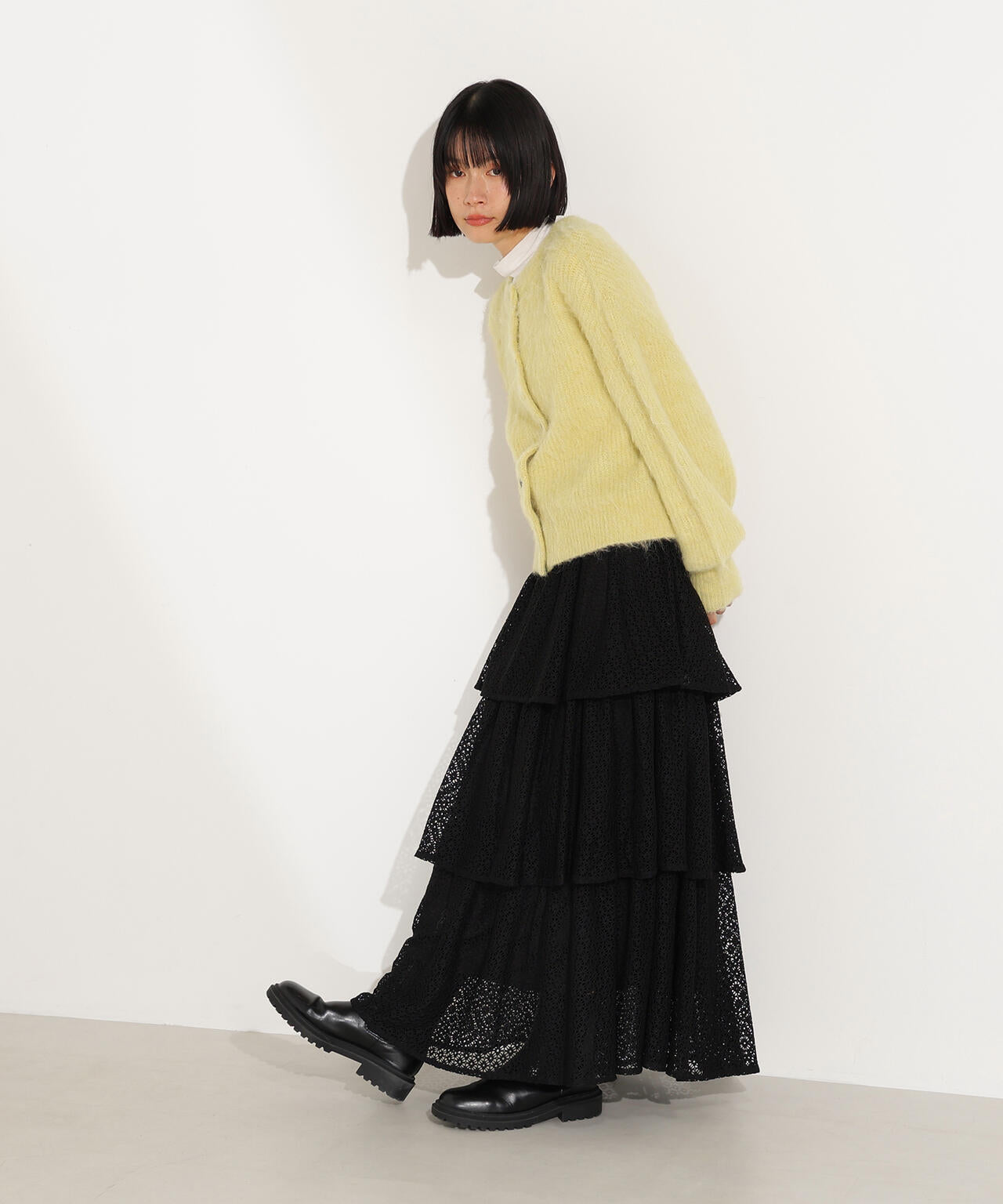 【岸本セシルさん着用】クルーネックフェザーカーディガン