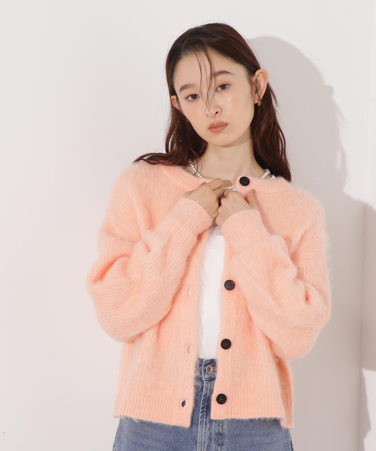 【岸本セシルさん着用】クルーネックフェザーカーディガン