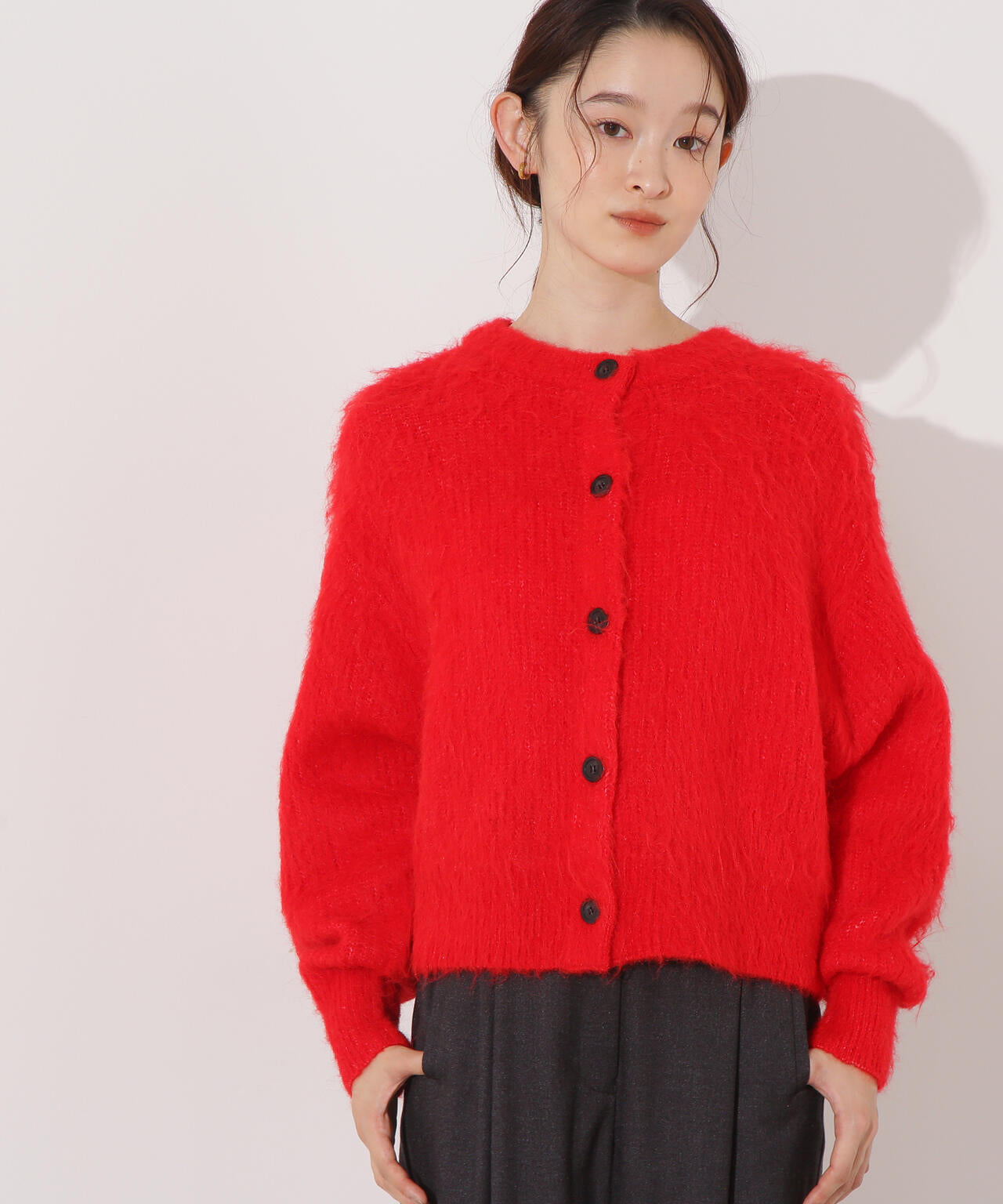 【岸本セシルさん着用】クルーネックフェザーカーディガン