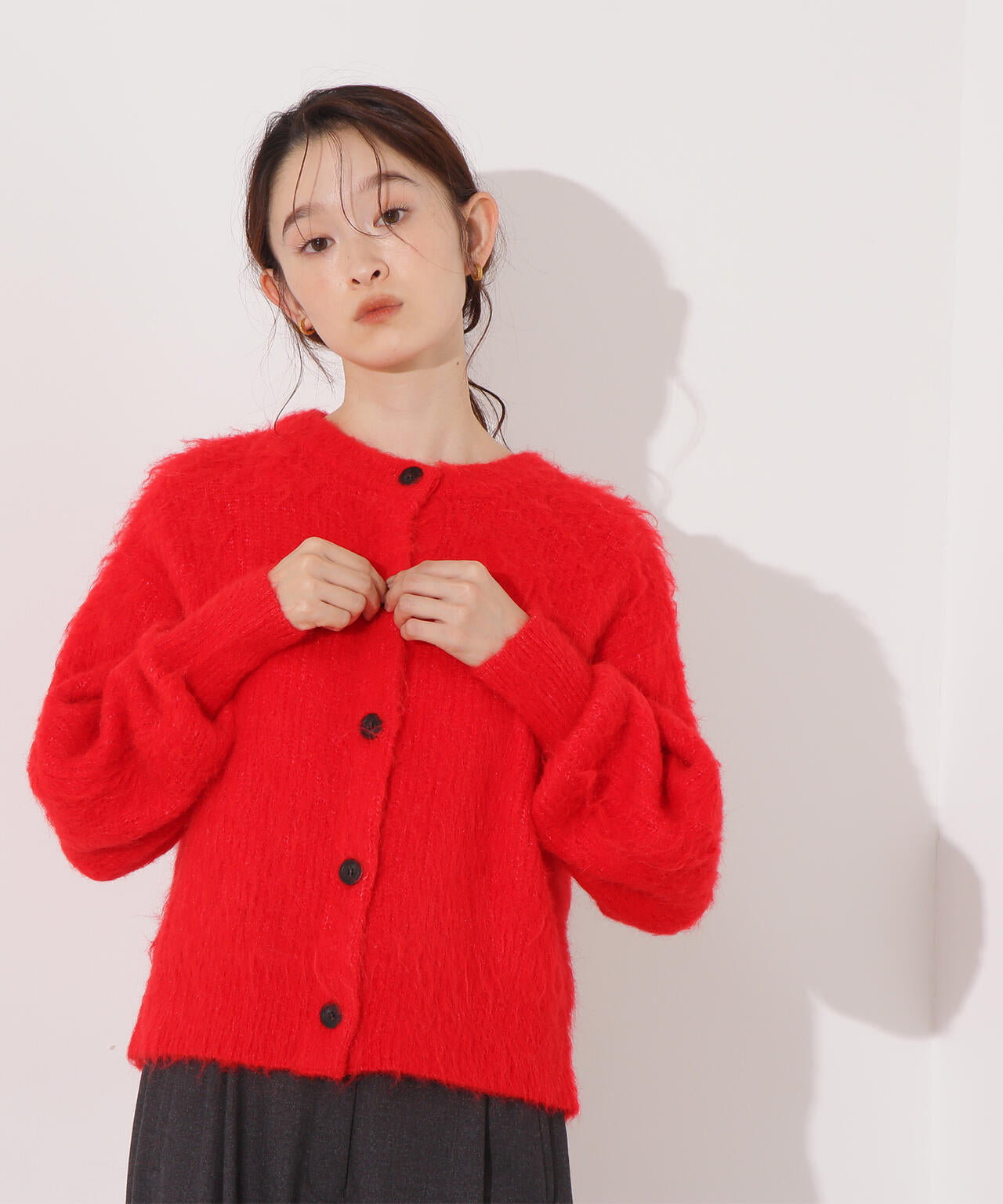 【岸本セシルさん着用】クルーネックフェザーカーディガン