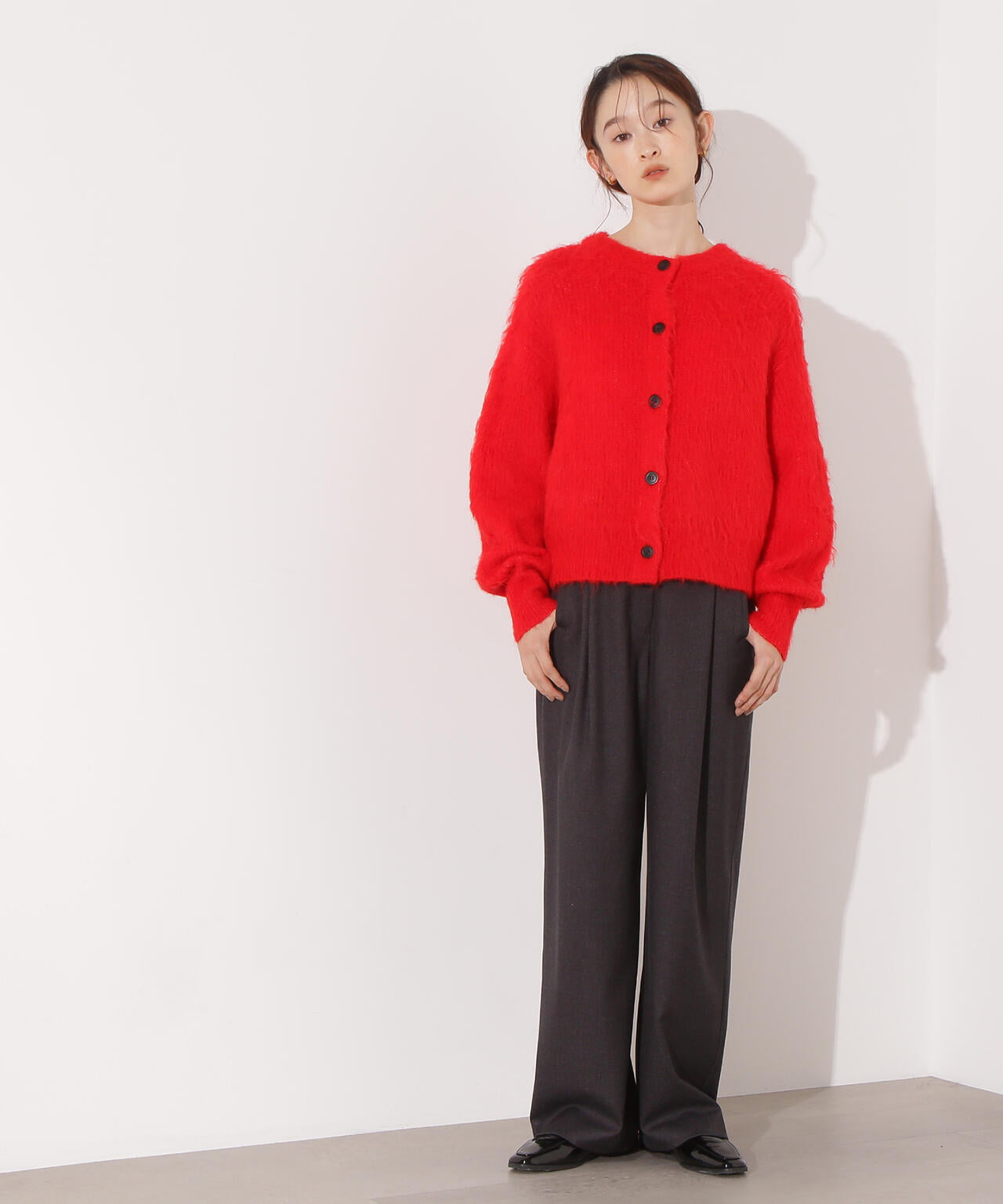 【岸本セシルさん着用】クルーネックフェザーカーディガン