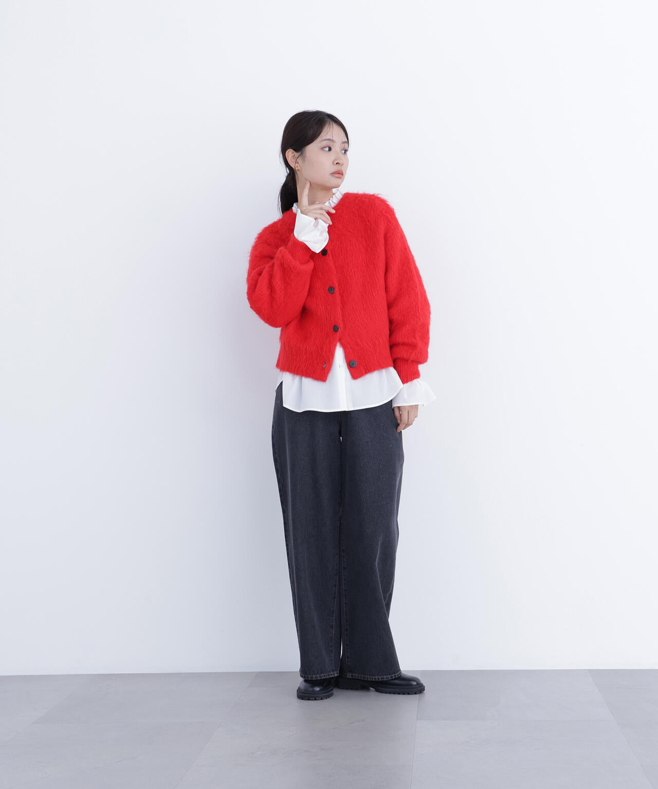 【岸本セシルさん着用】クルーネックフェザーカーディガン