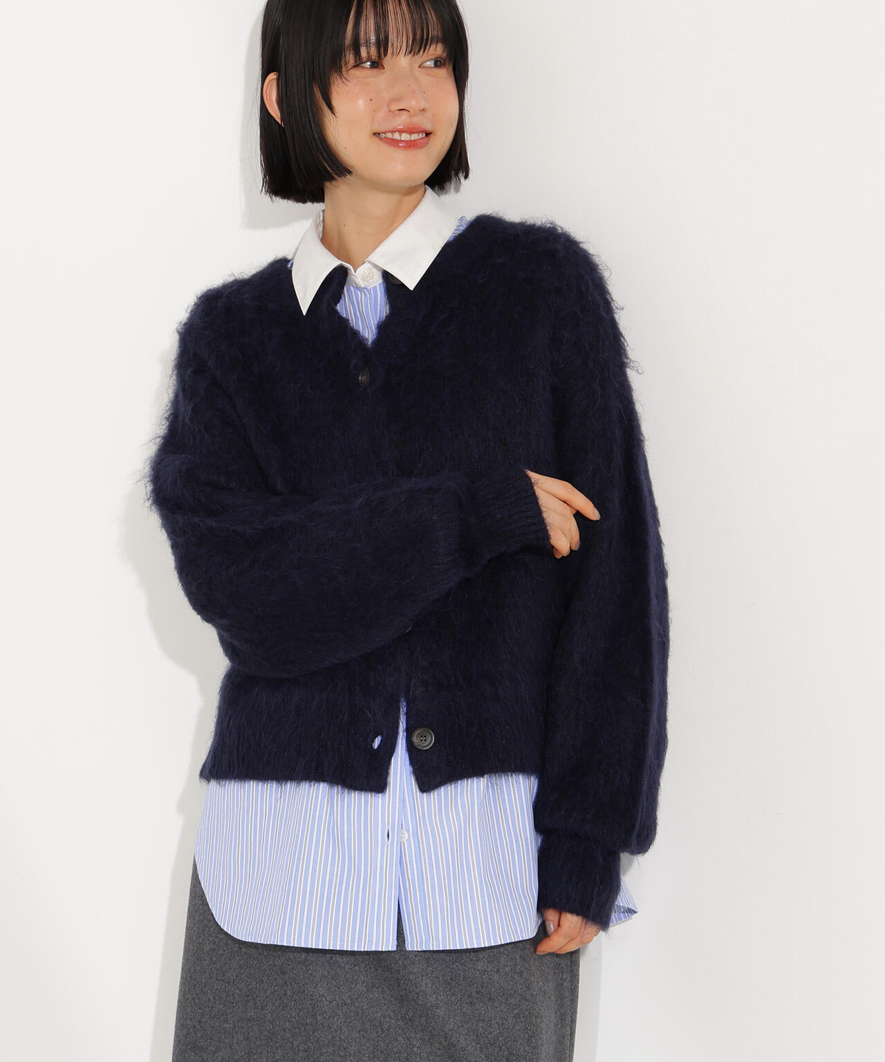 【岸本セシルさん着用】クルーネックフェザーカーディガン