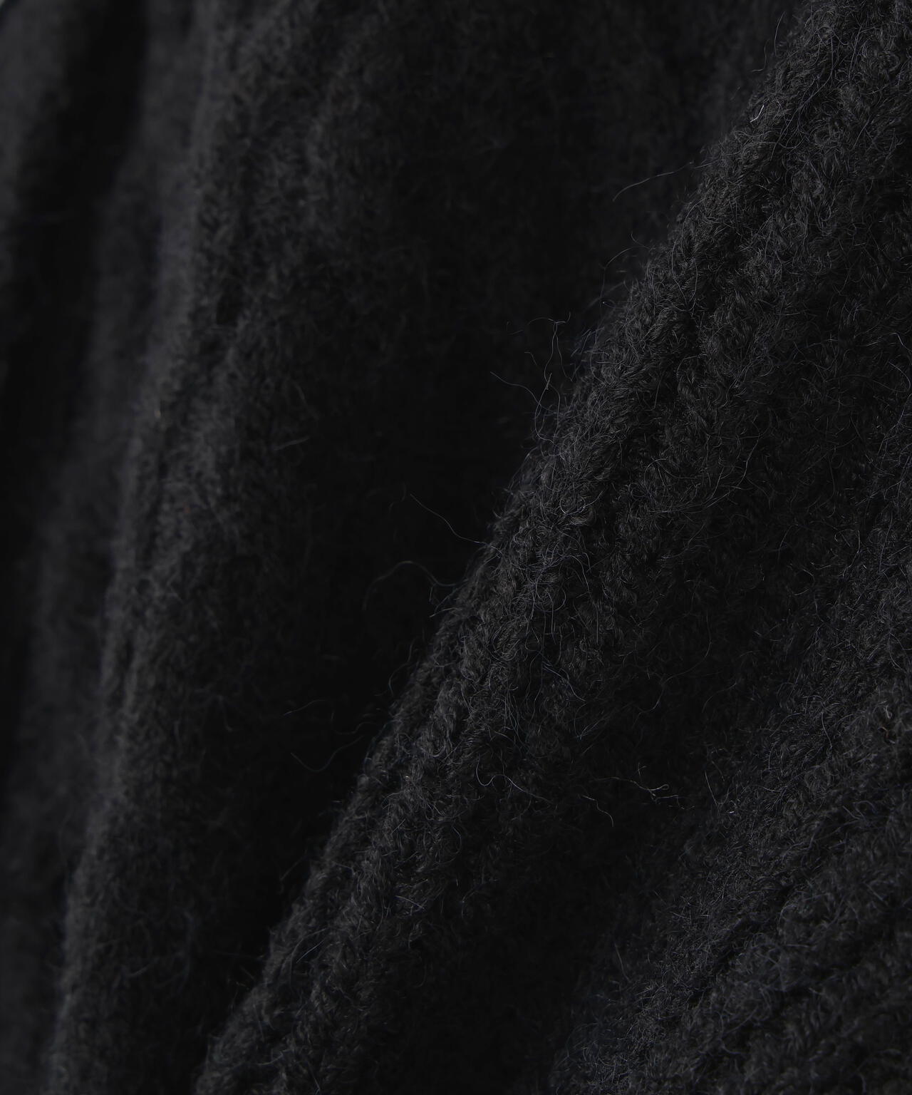 【岸本セシルさん着用】ケーブルステッチカーディガン