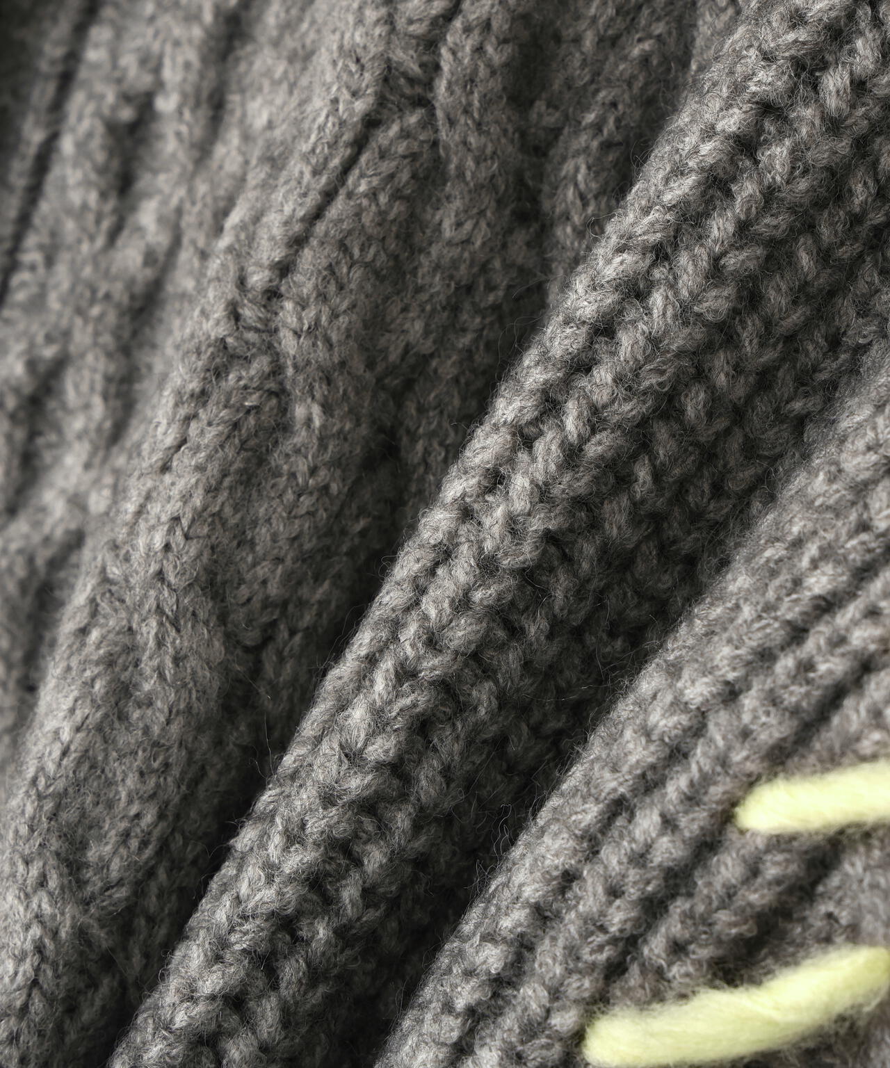 【岸本セシルさん着用】ケーブルステッチカーディガン