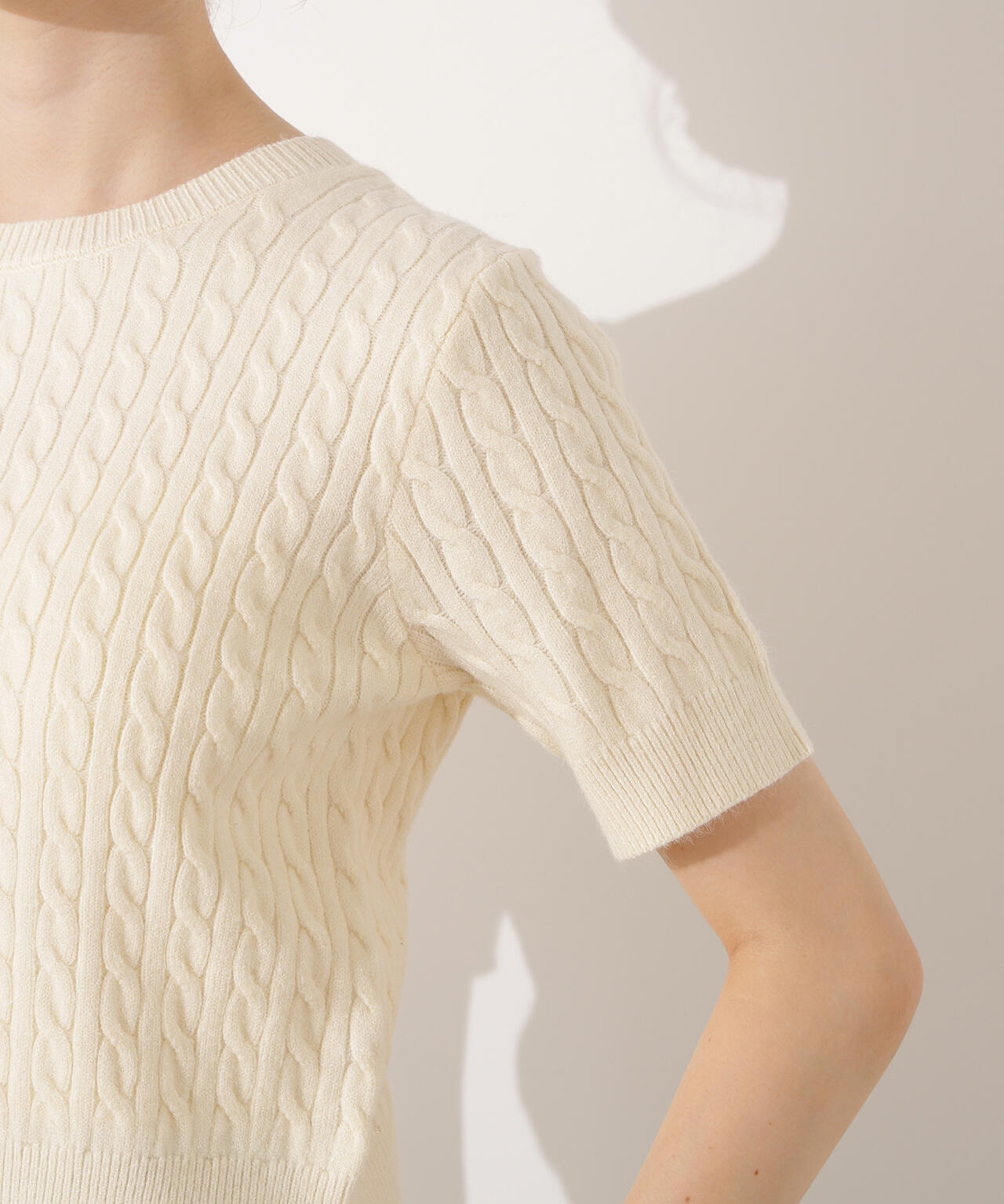 【小室安未さん着用】メタルボタンケーブルアンサンブル