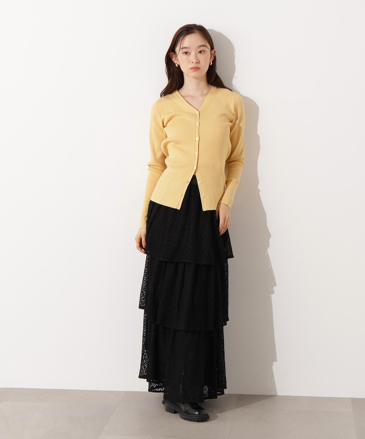 Vネックリブカーディガン