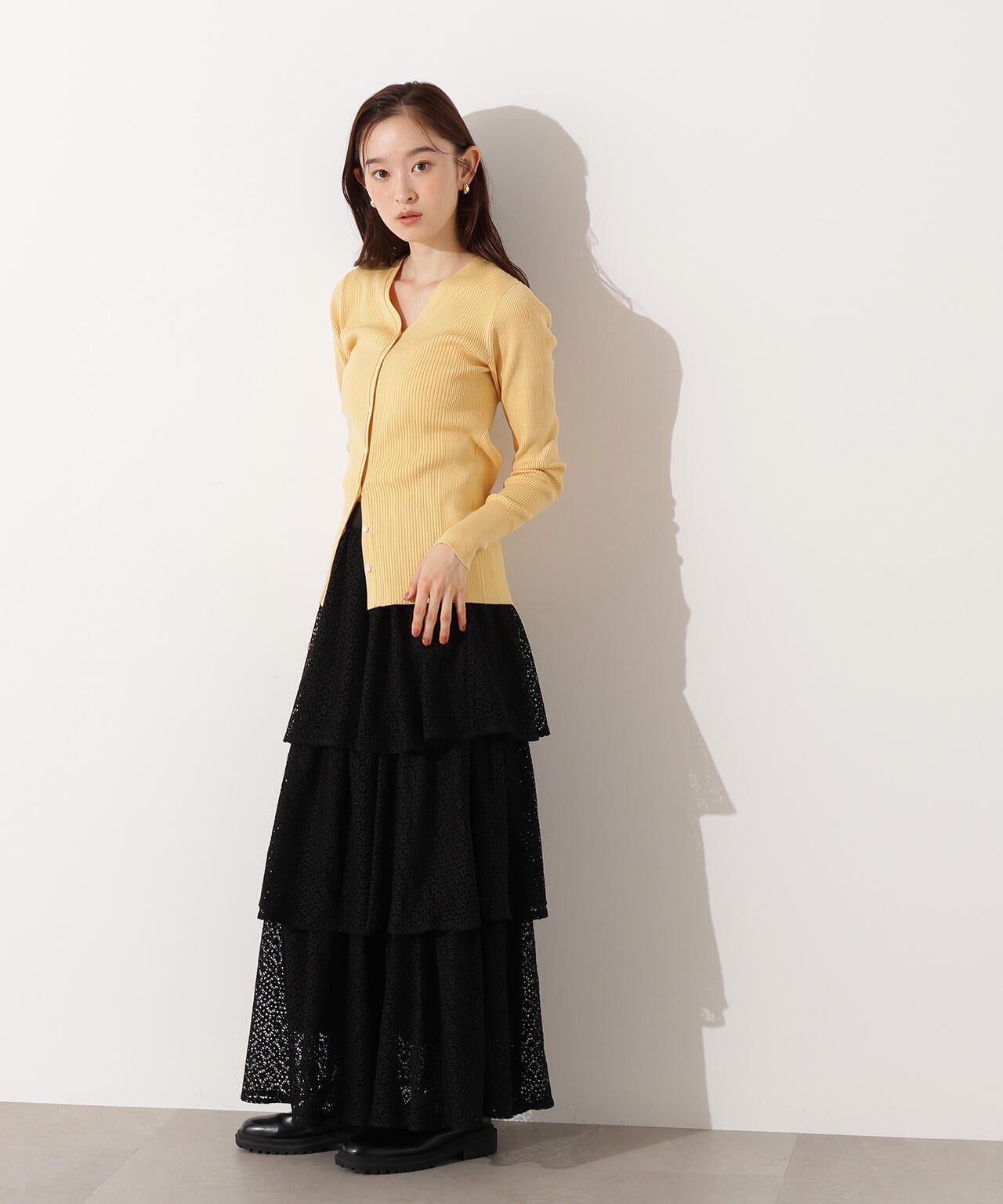 Vネックリブカーディガン