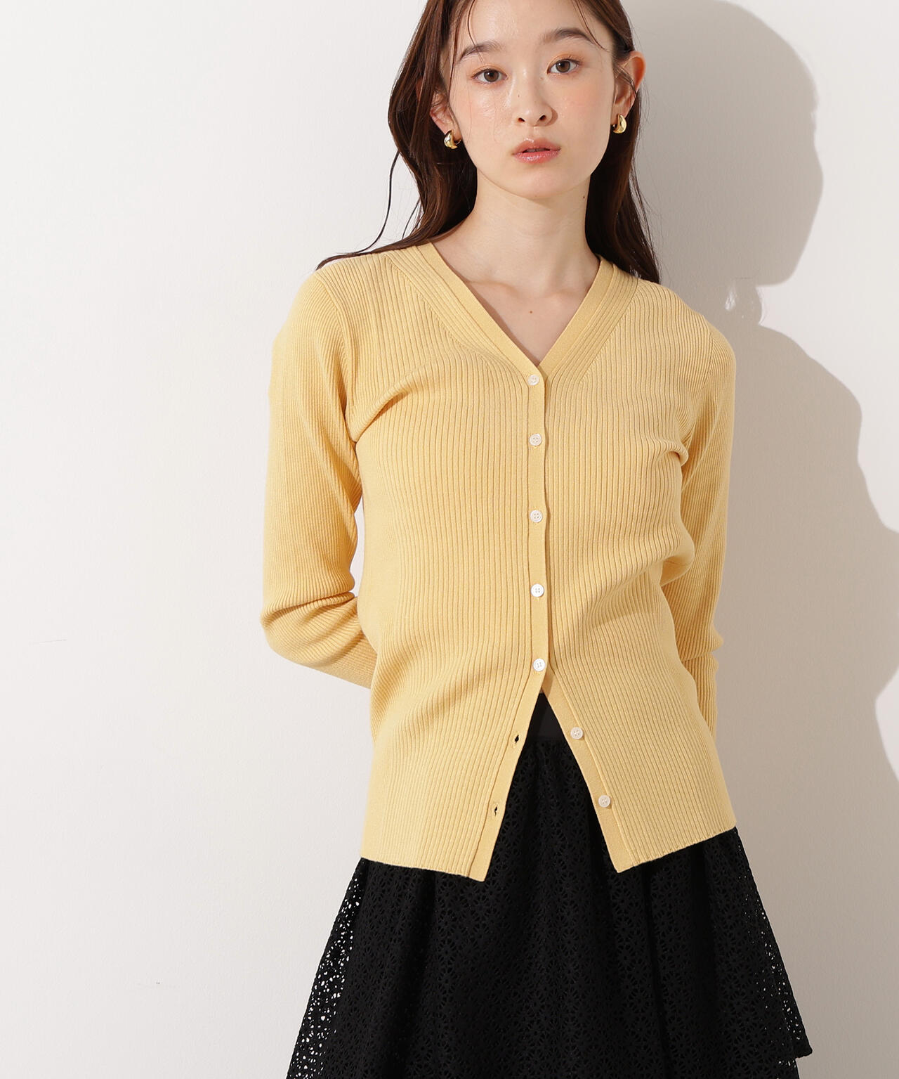 Vネックリブカーディガン