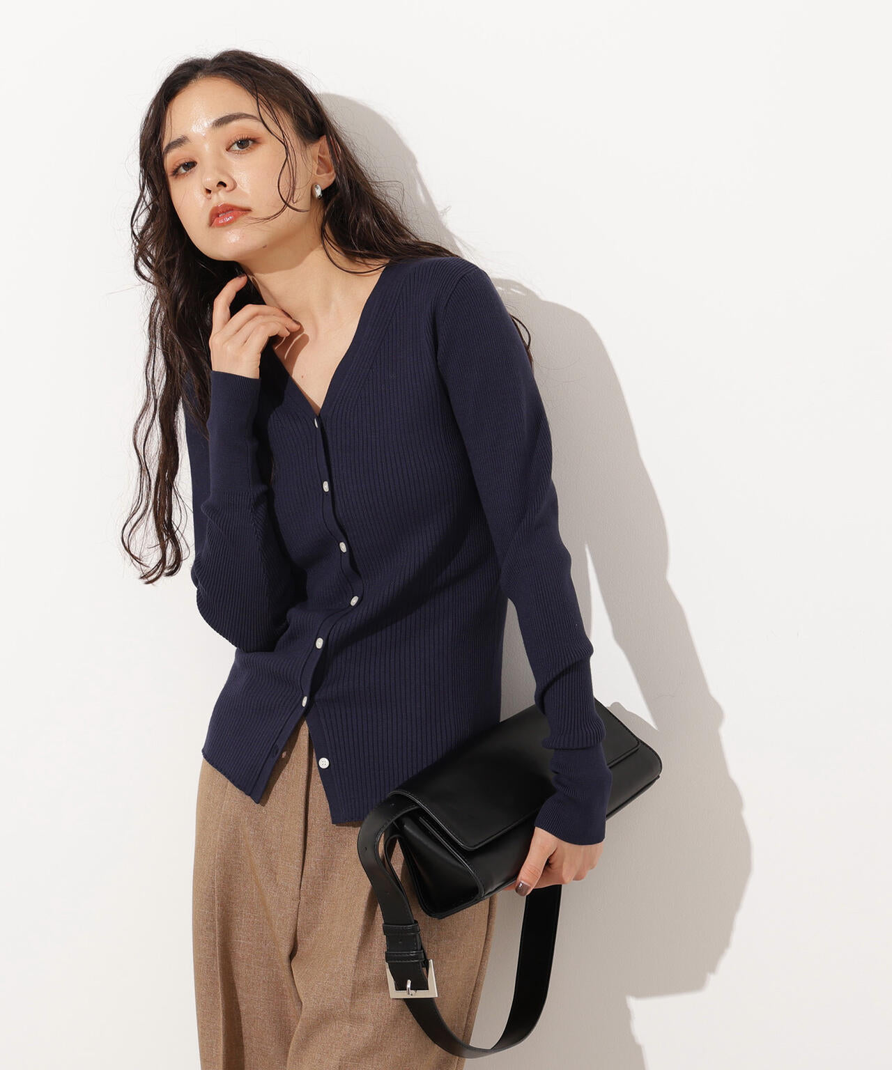 Vネックリブカーディガン