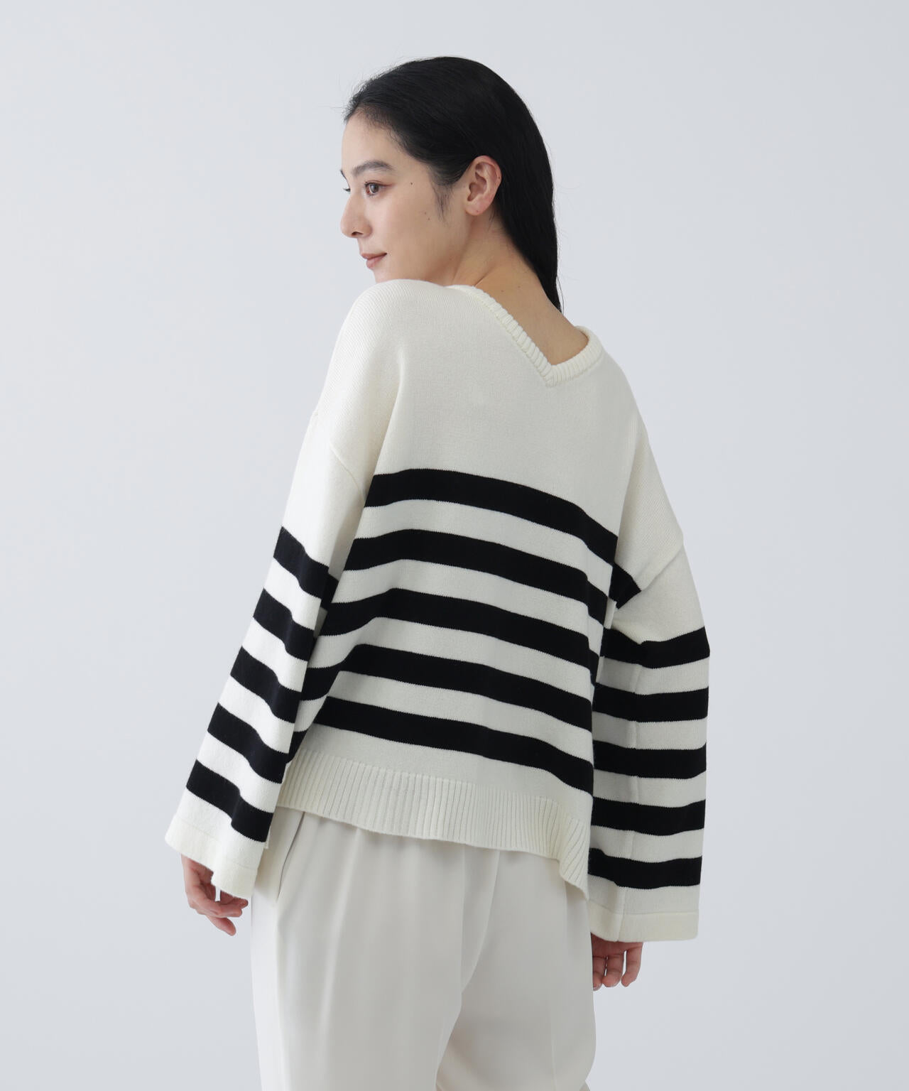 【ユーティリティー】洗えるウール混前後2WAYボクシーニット