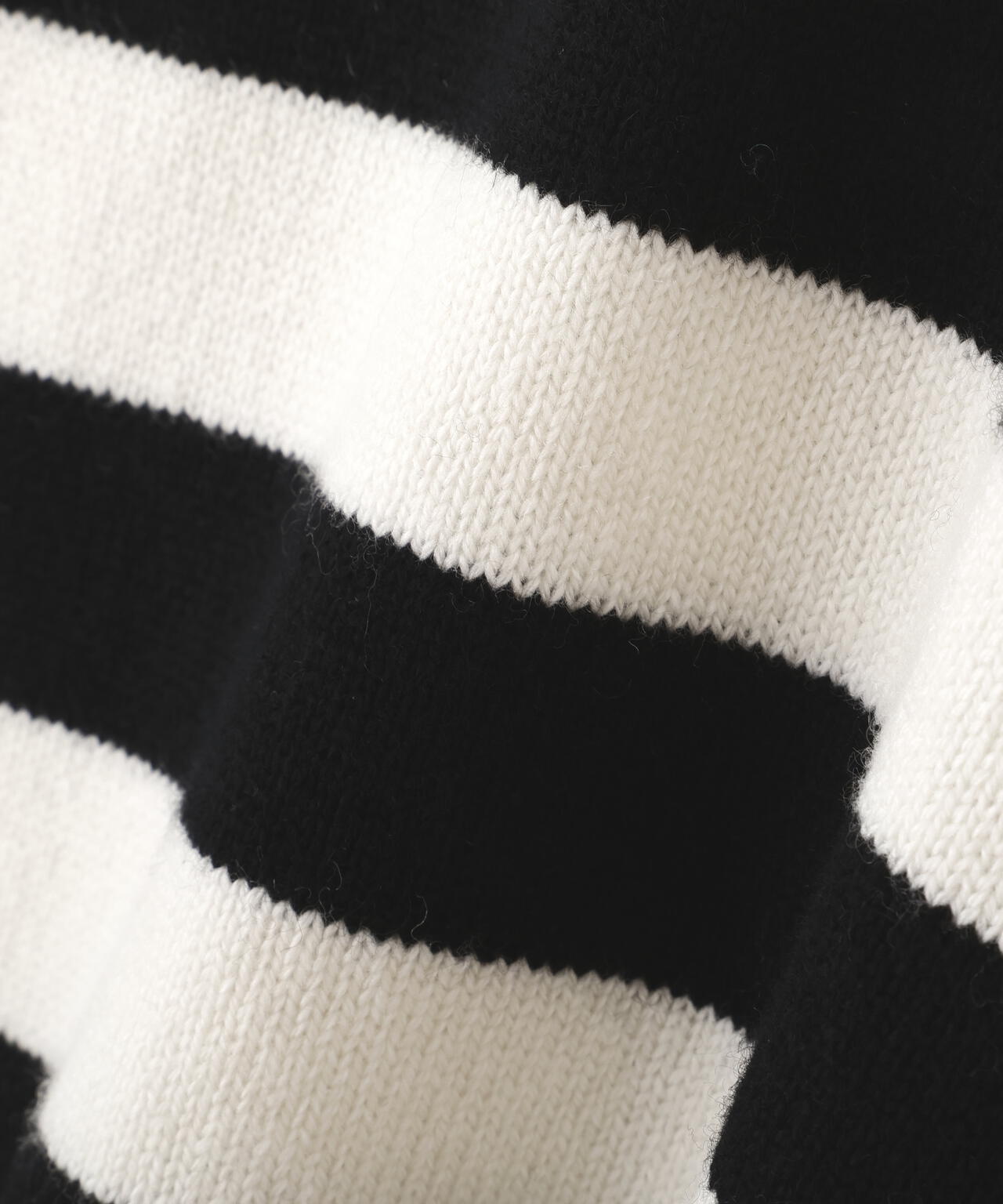 【ユーティリティー】洗えるウール混前後2WAYボクシーニット