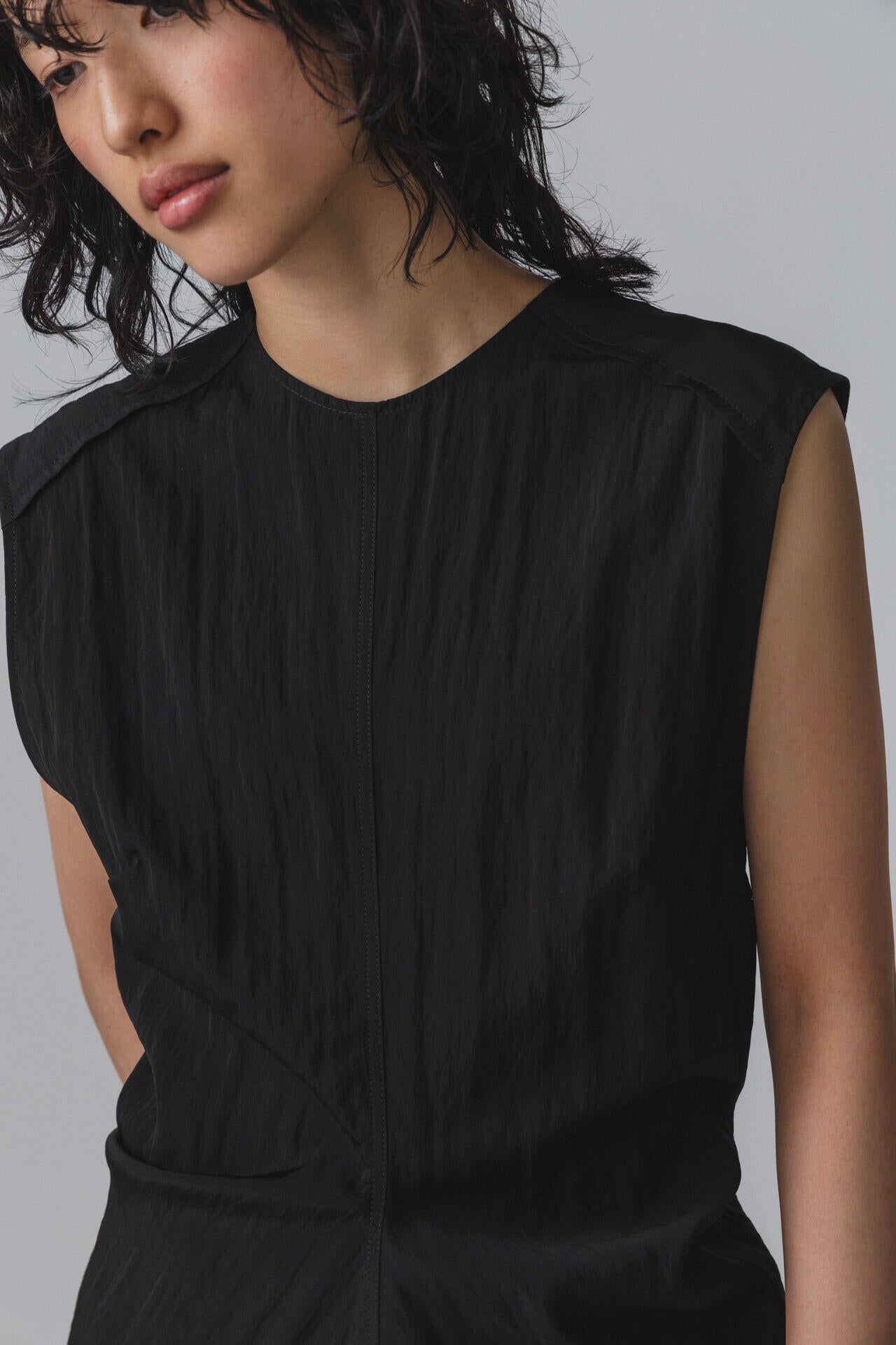 STUDIO NICHOLSON / TEXTRED FLUID VISCSE DRAPE TOP
